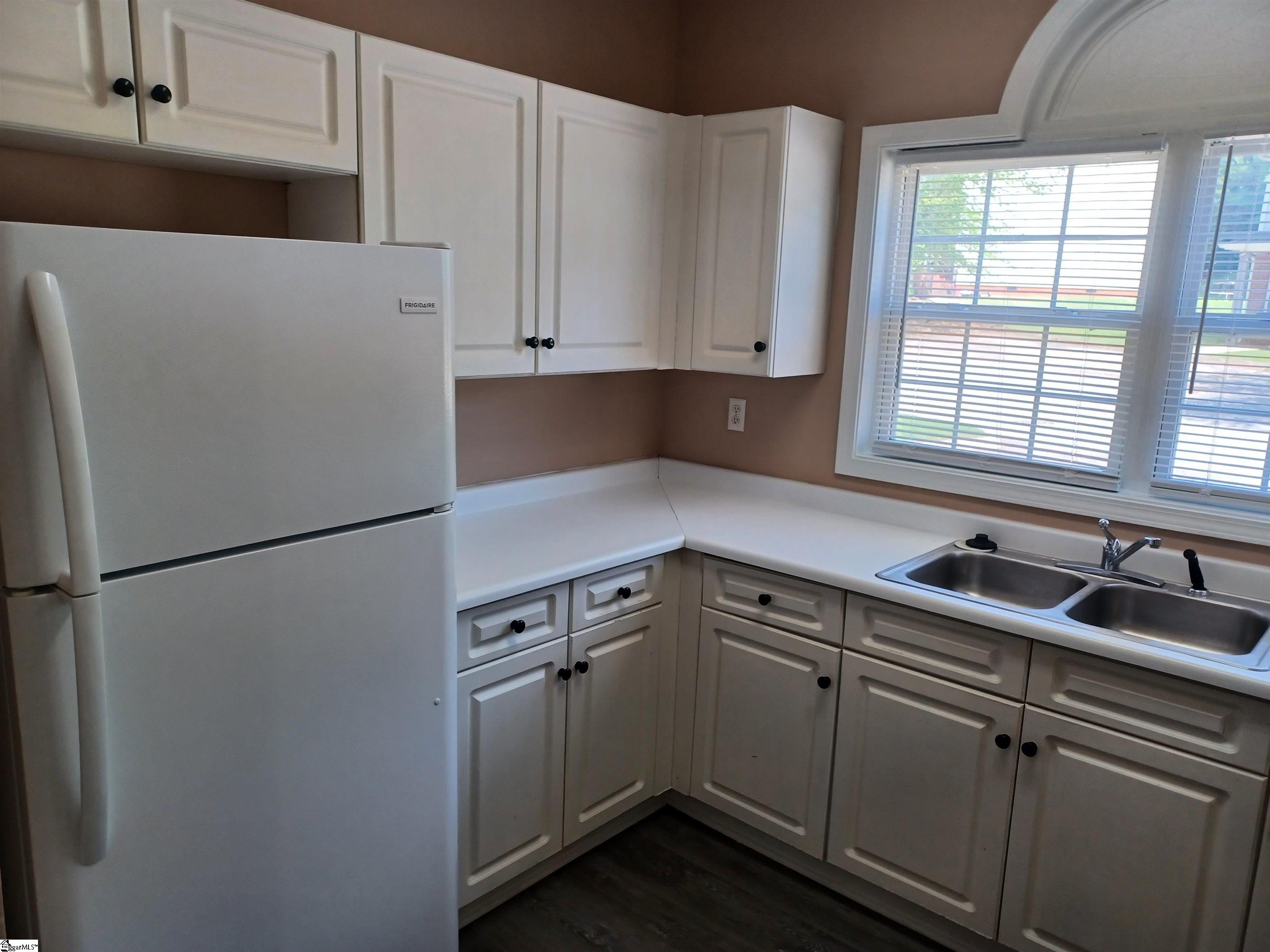 112 Huntress Drive Property Photo 11