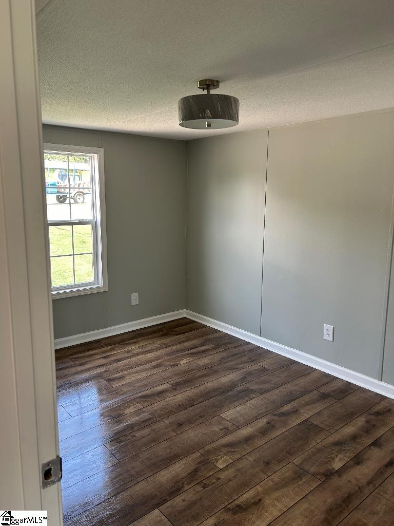 317 Beaver Pond Drive Property Photo 12