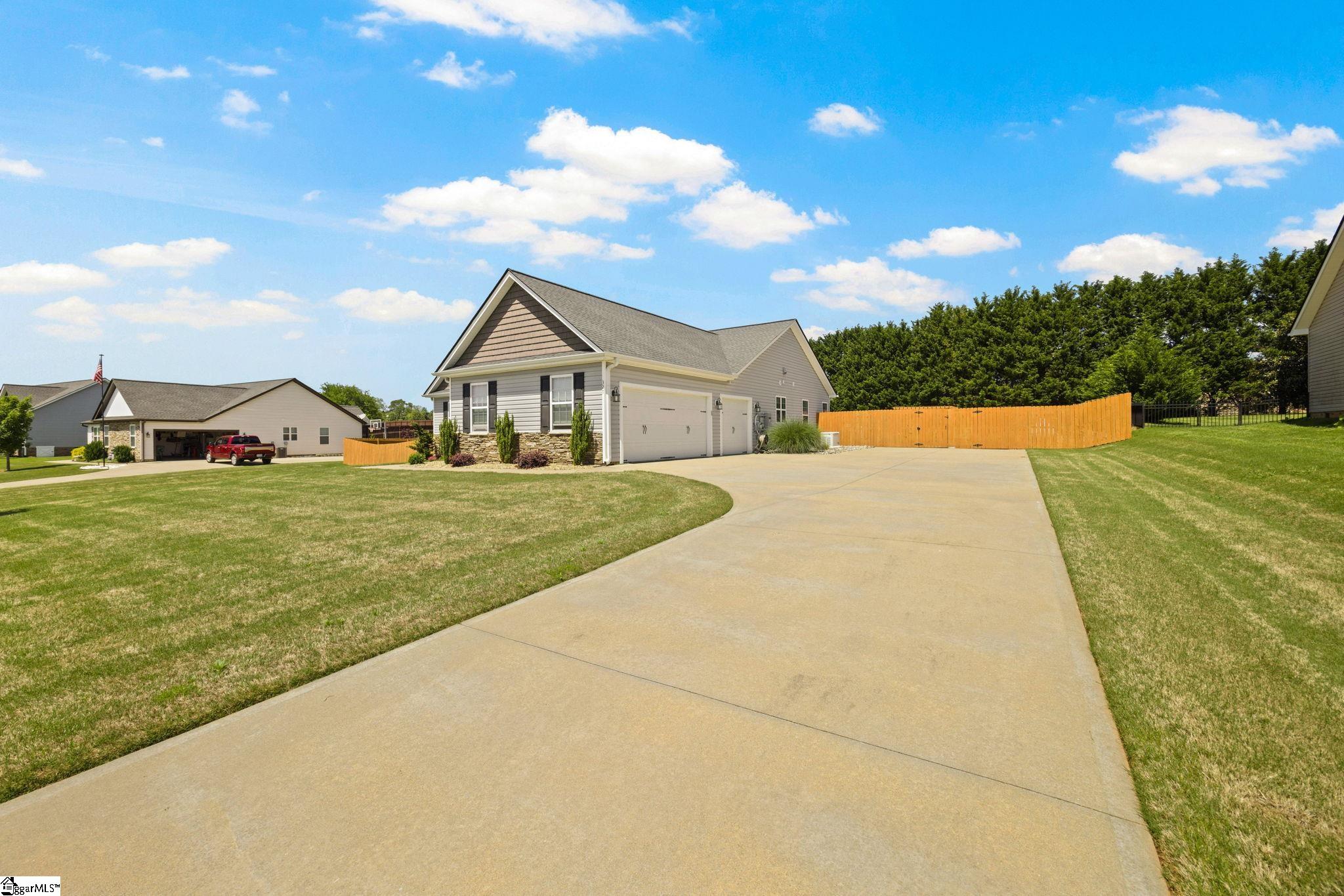 327 Terra Plains Drive Property Photo 4