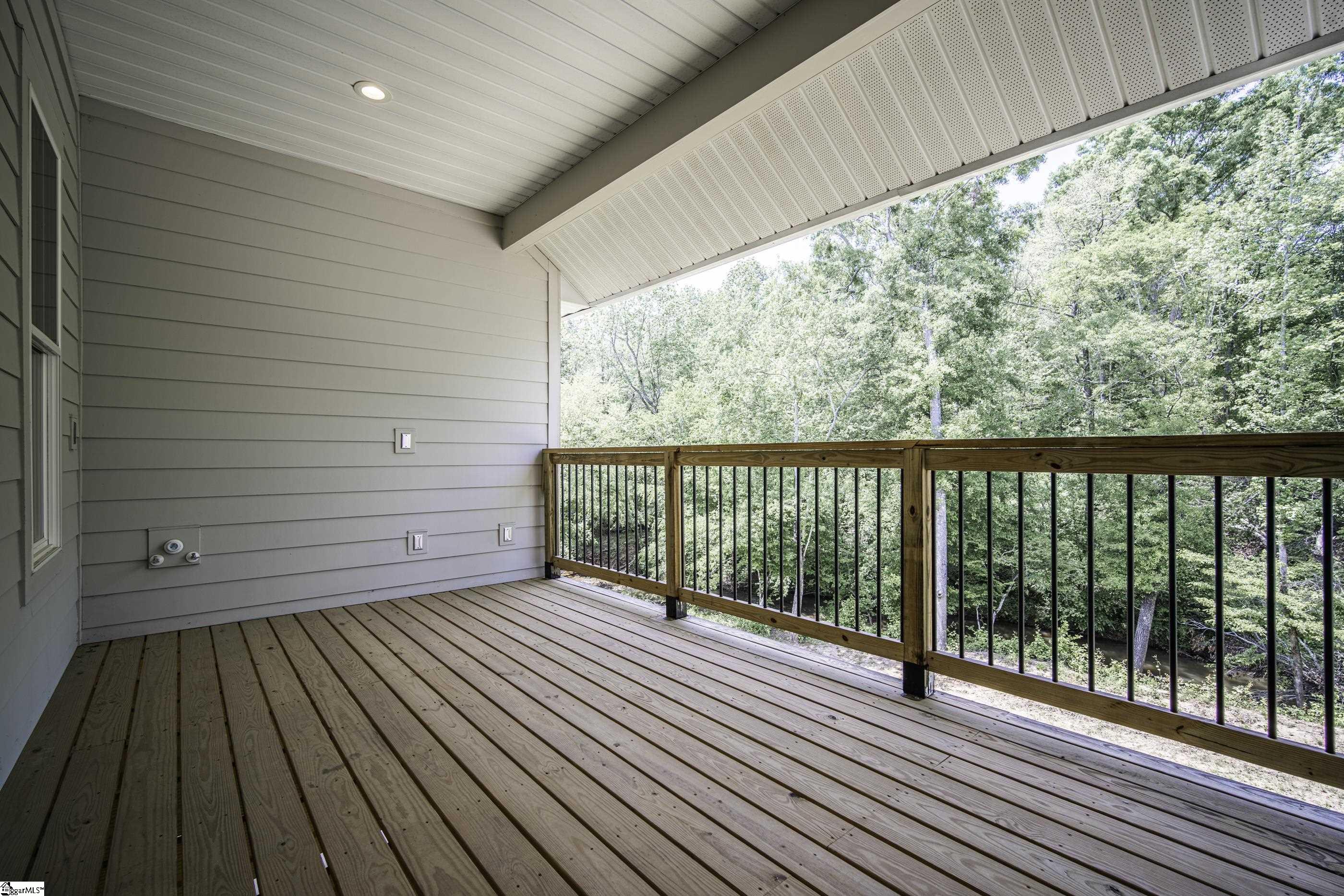 221 Wood River Way Property Photo 15