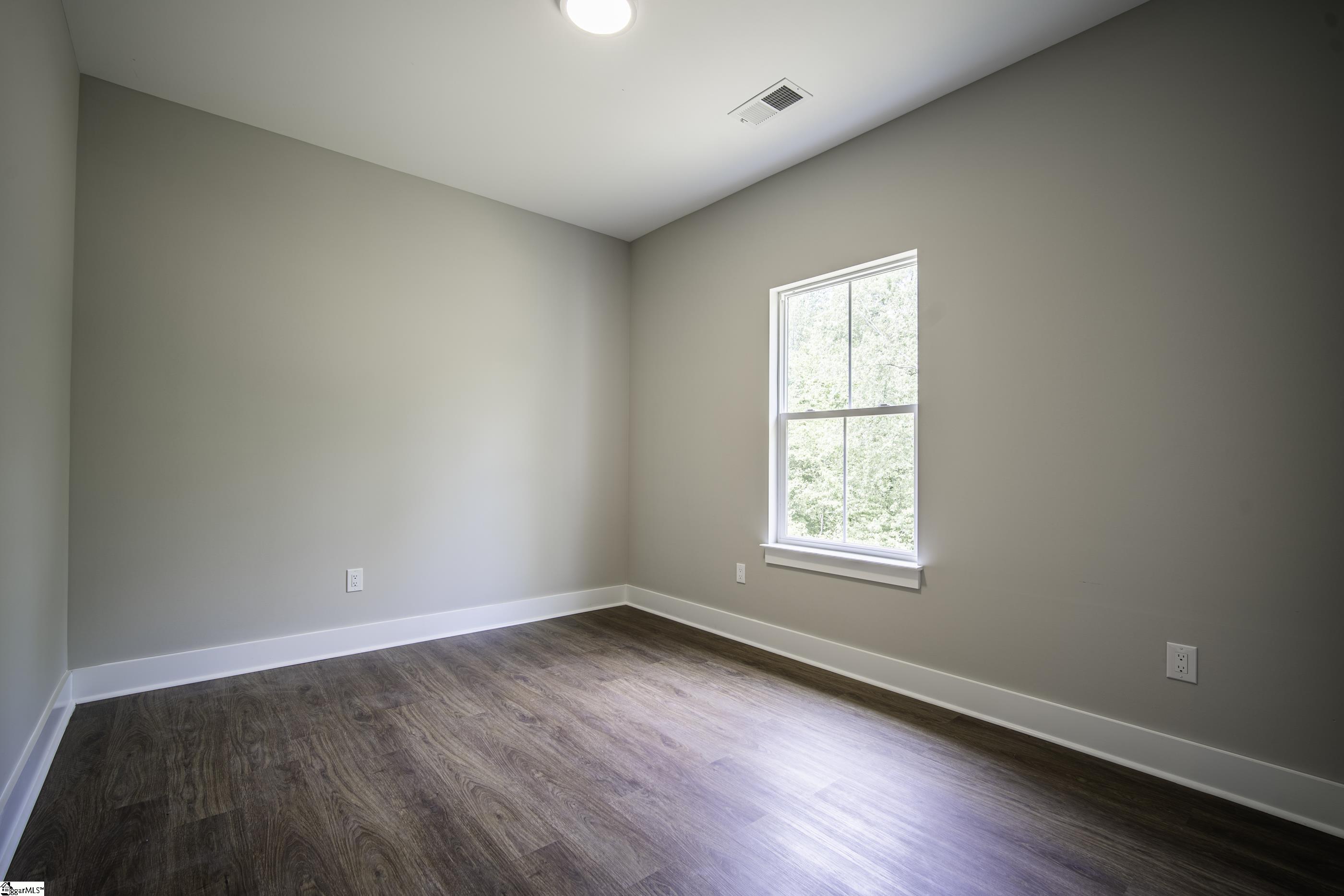 221 Wood River Way Property Photo 24