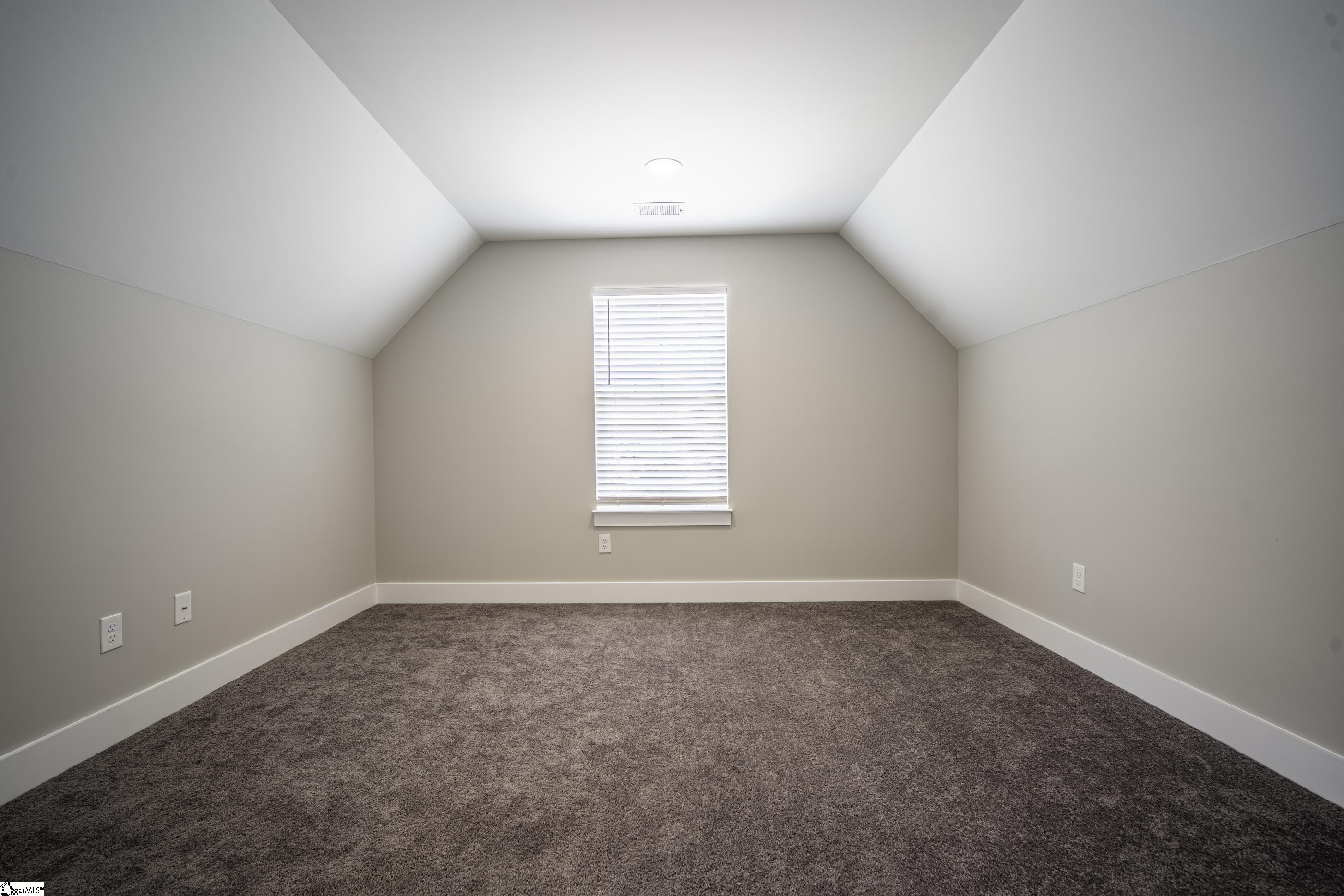 221 Wood River Way Property Photo 30