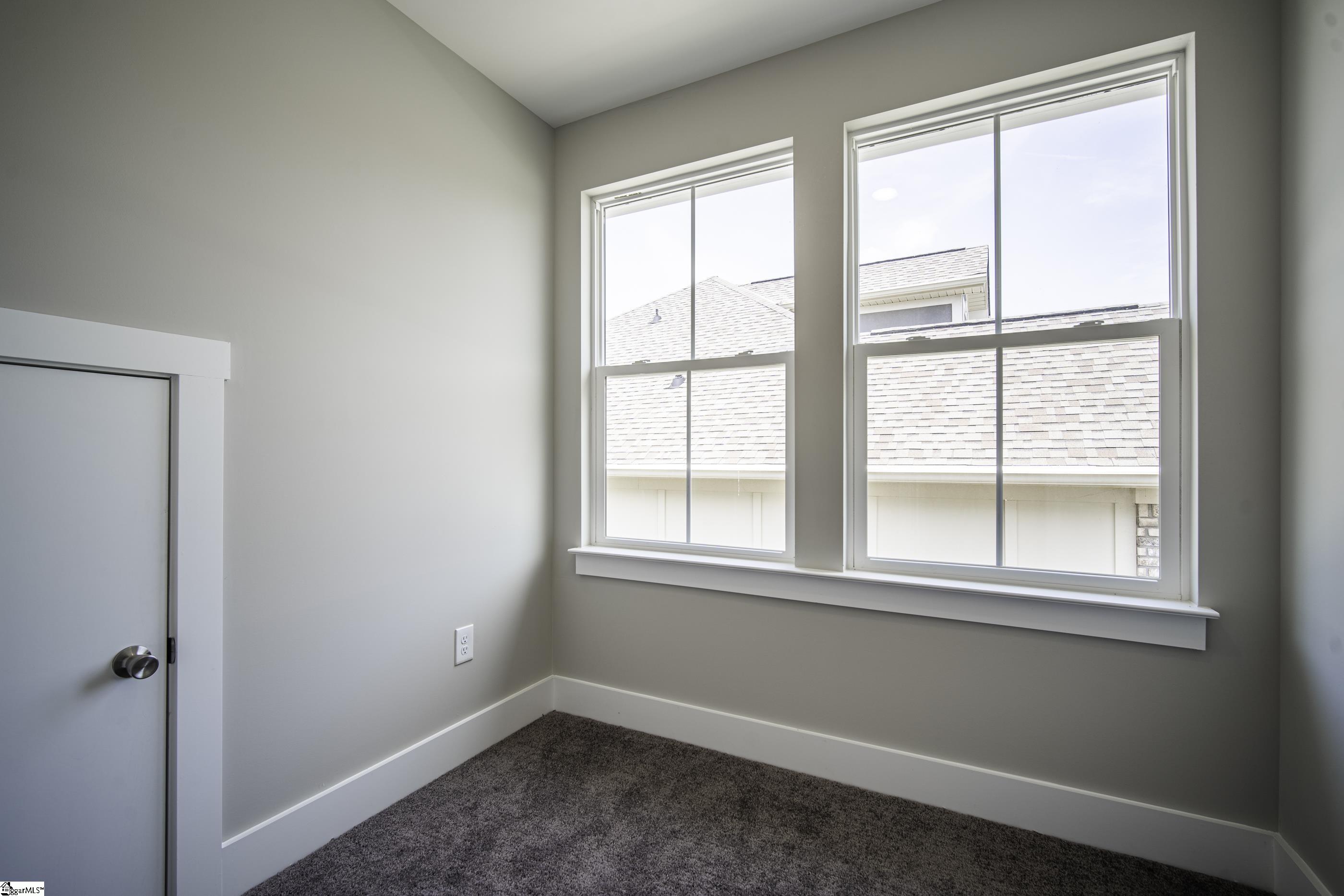 221 Wood River Way Property Photo 31