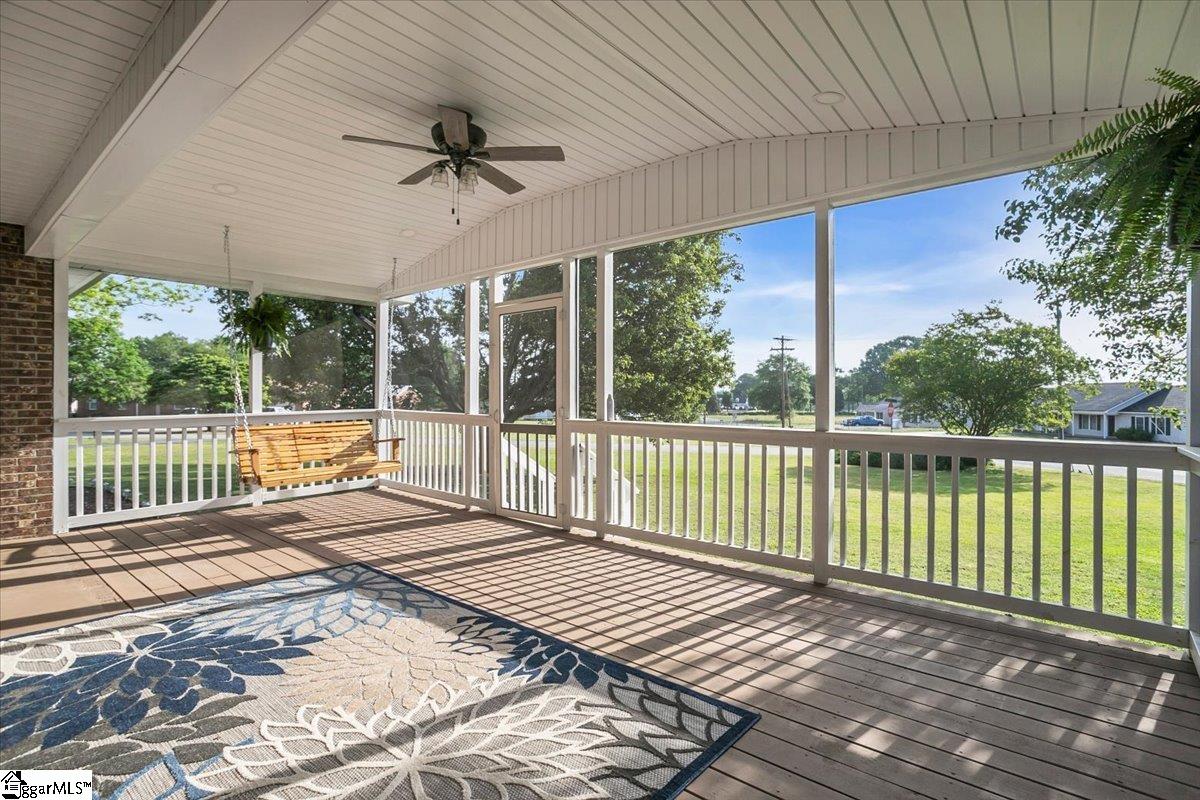 202 Club Road Property Photo 4