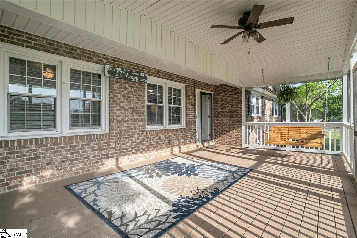 202 Club Road Property Photo 5