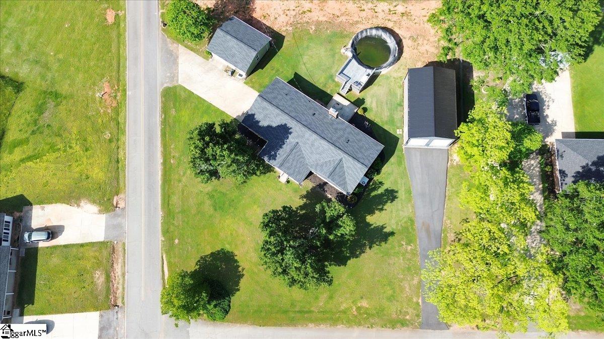 202 Club Road Property Photo 40