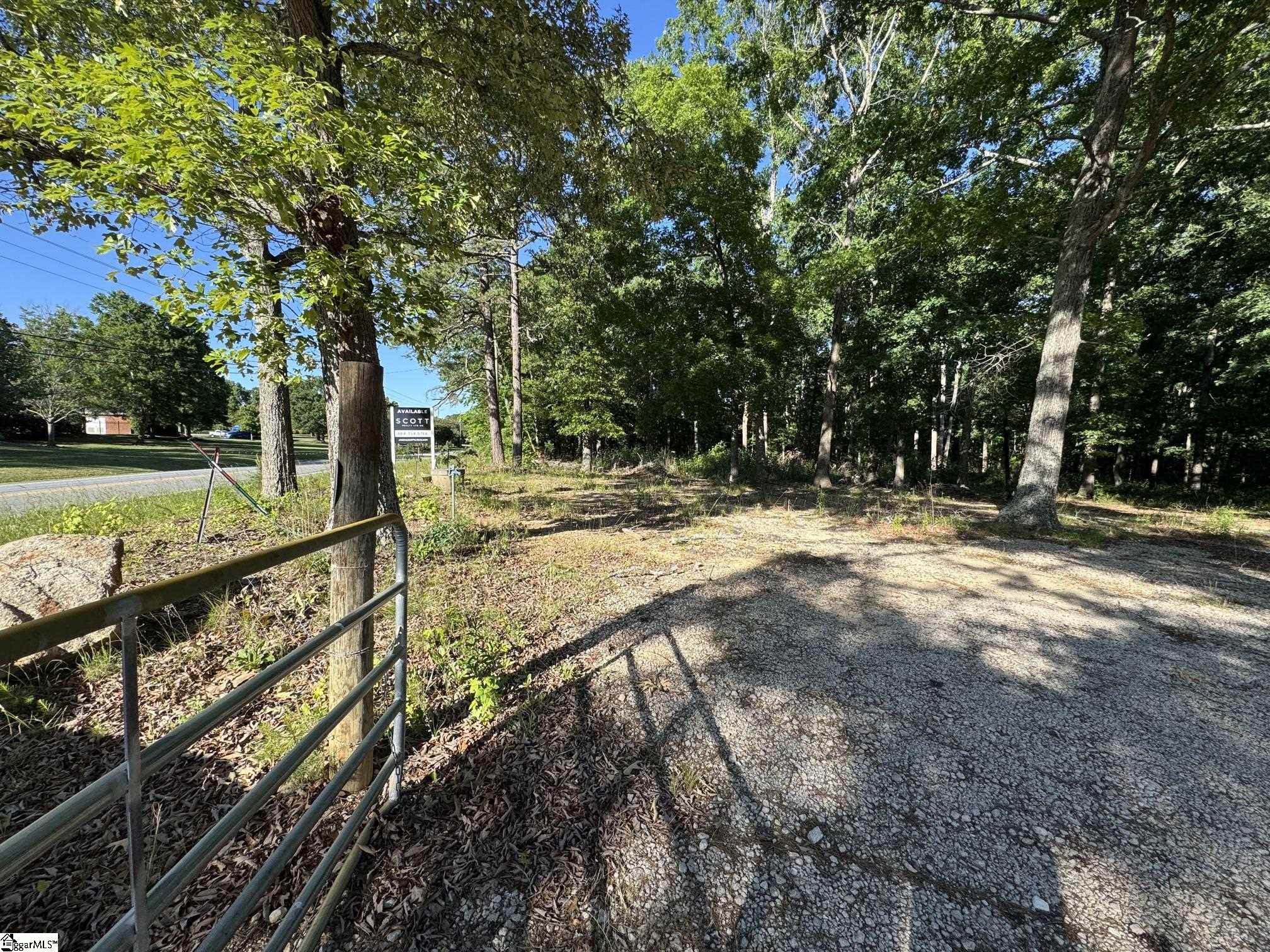 3759 417 Highway Property Photo 3