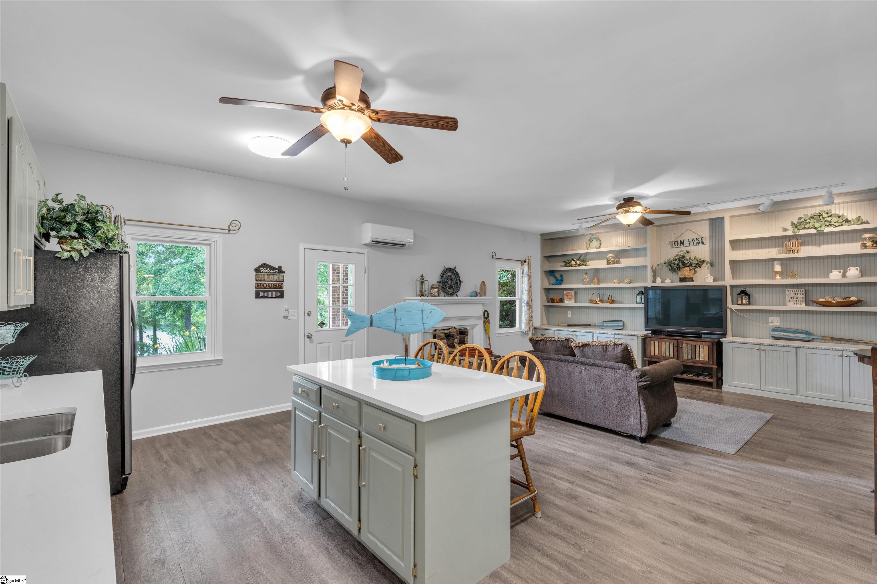 168 Lakeshore Drive Property Photo 7