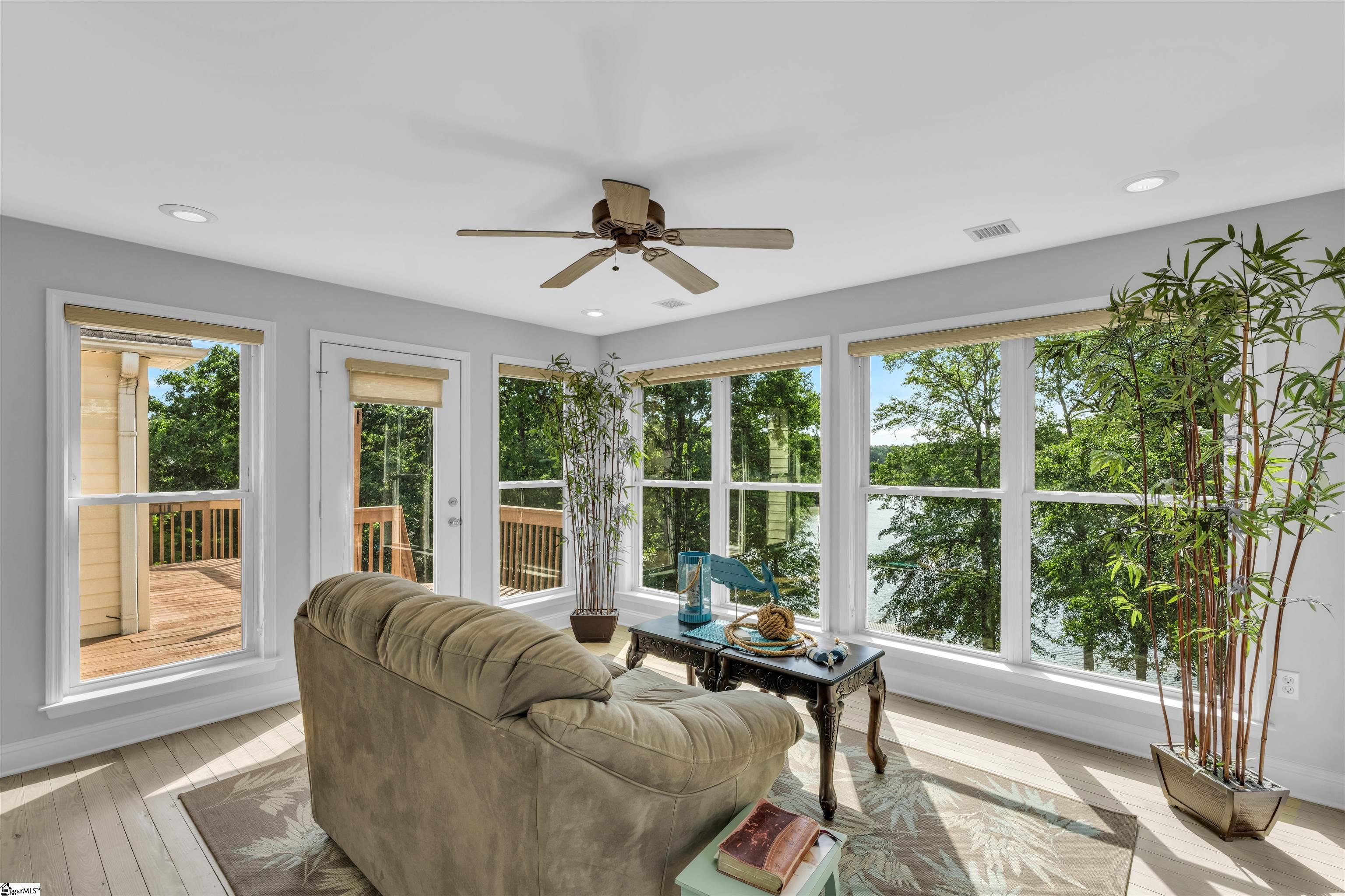 168 Lakeshore Drive Property Photo 21