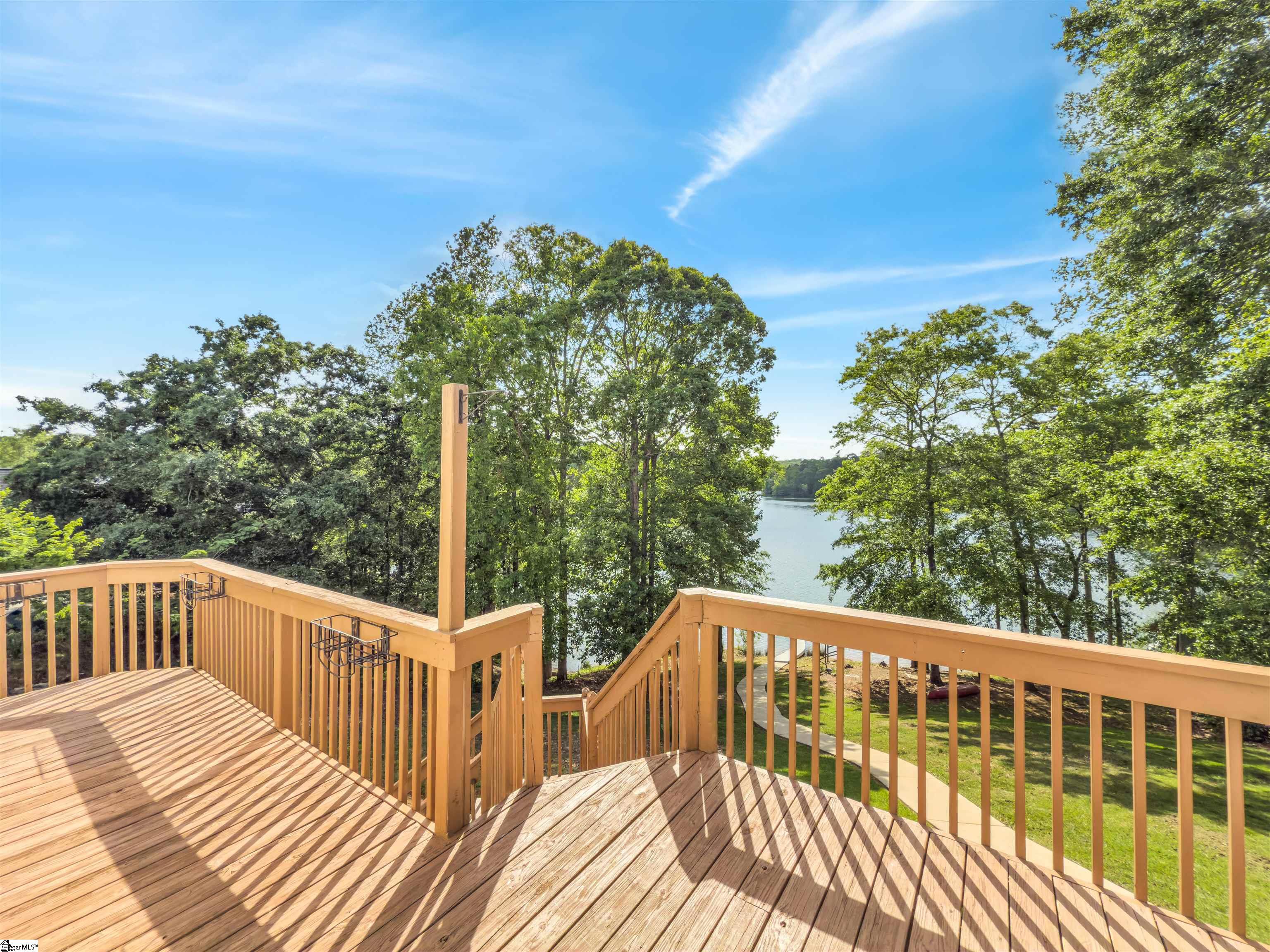 168 Lakeshore Drive Property Photo 31