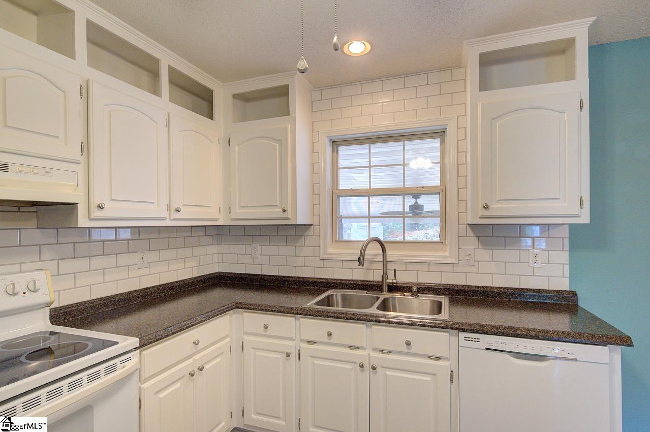 602 Habersham Lane Property Photo 8