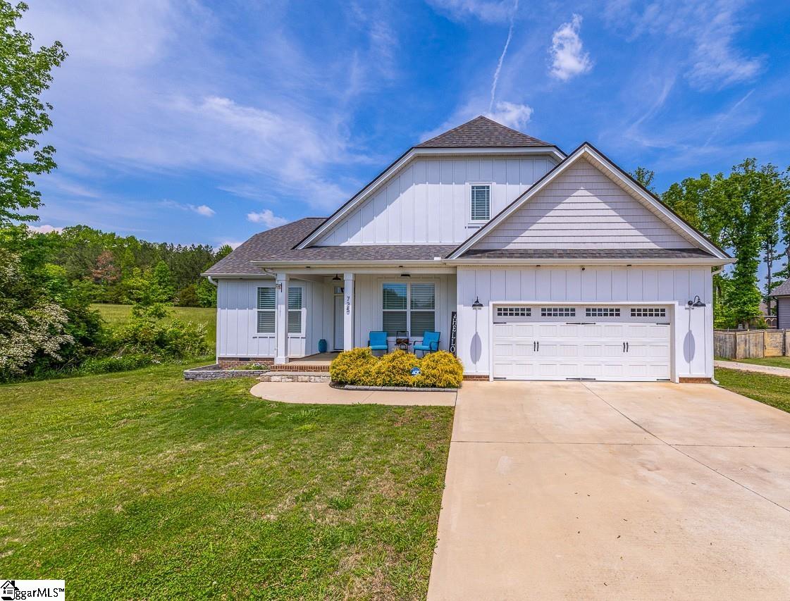 725 Lightwood Knot Road Property Photo 1