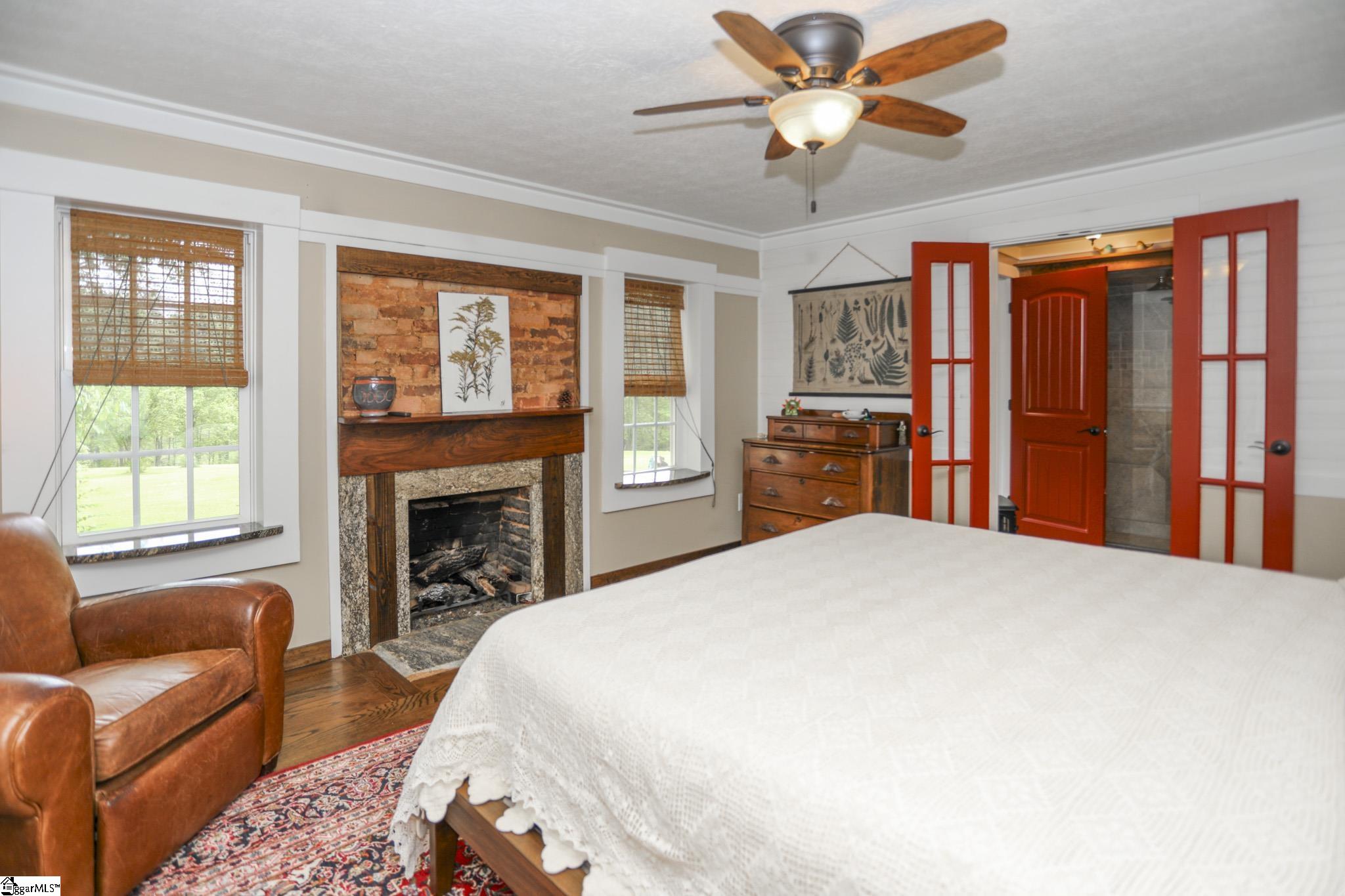 371 Store Road Property Photo 6