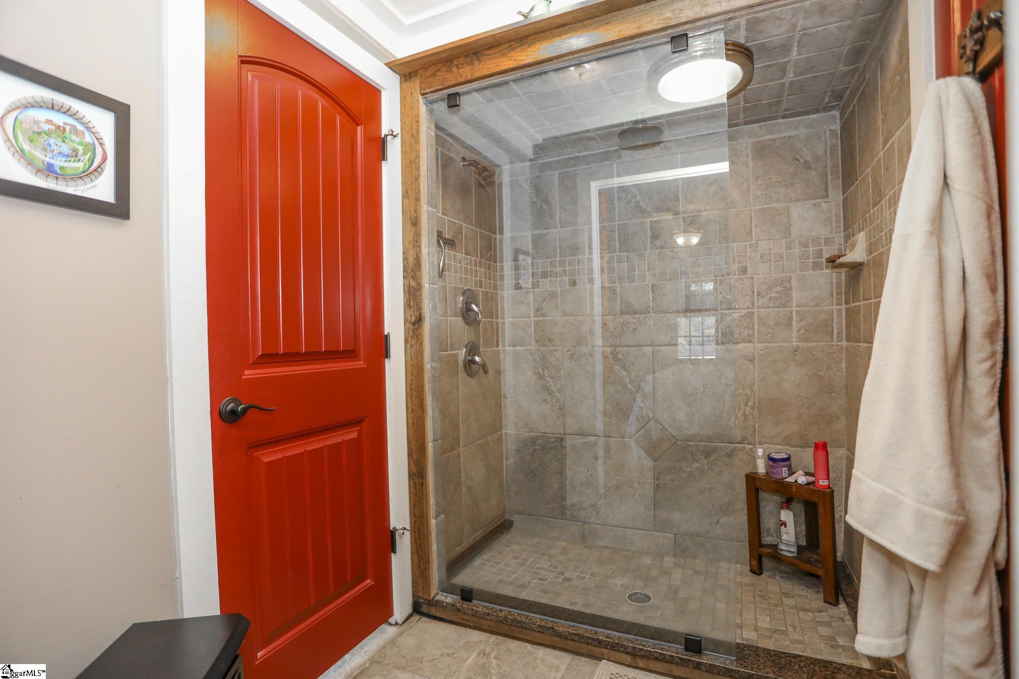 371 Store Road Property Photo 10
