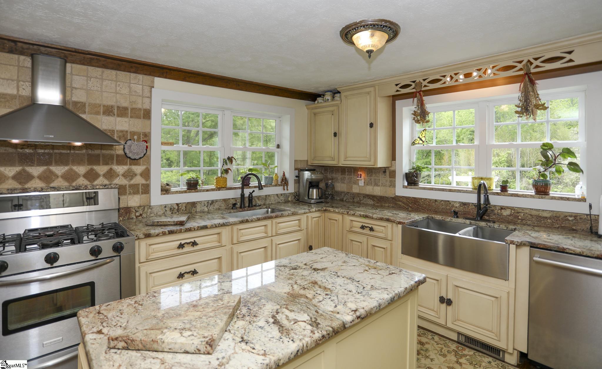 371 Store Road Property Photo 25