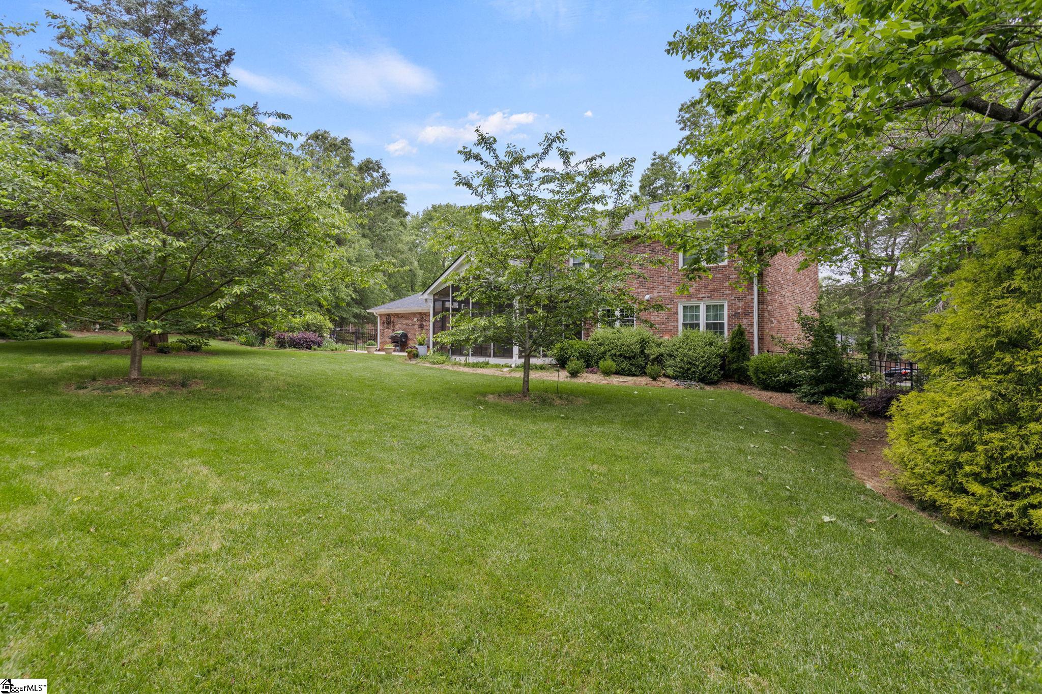 112 Woodhill Lane Property Photo 6
