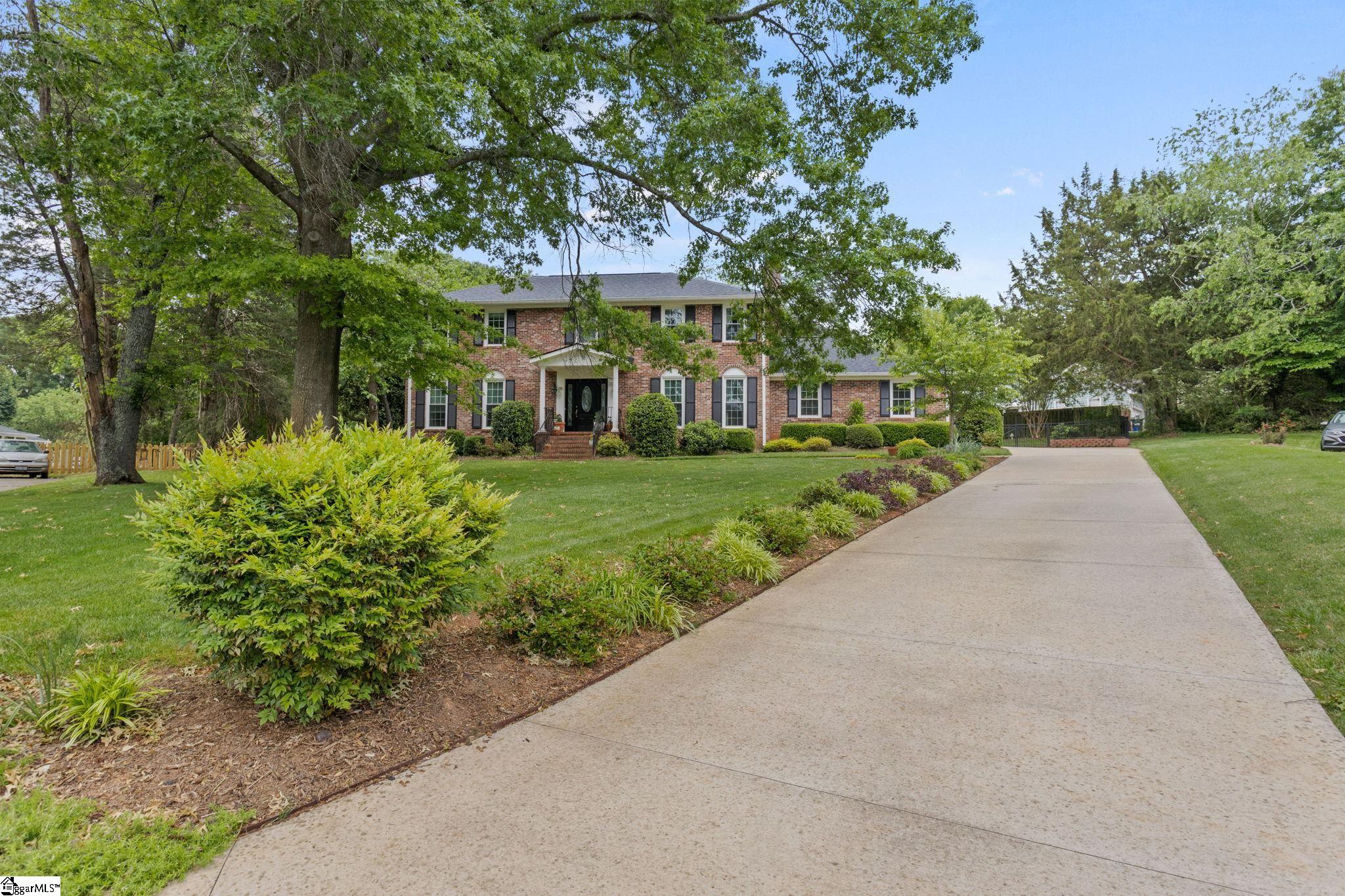 112 Woodhill Lane Property Photo 33