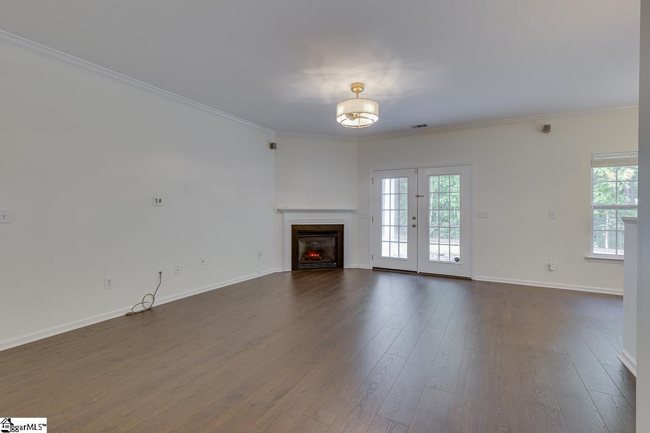 127 Ledgewood Way Property Photo 9
