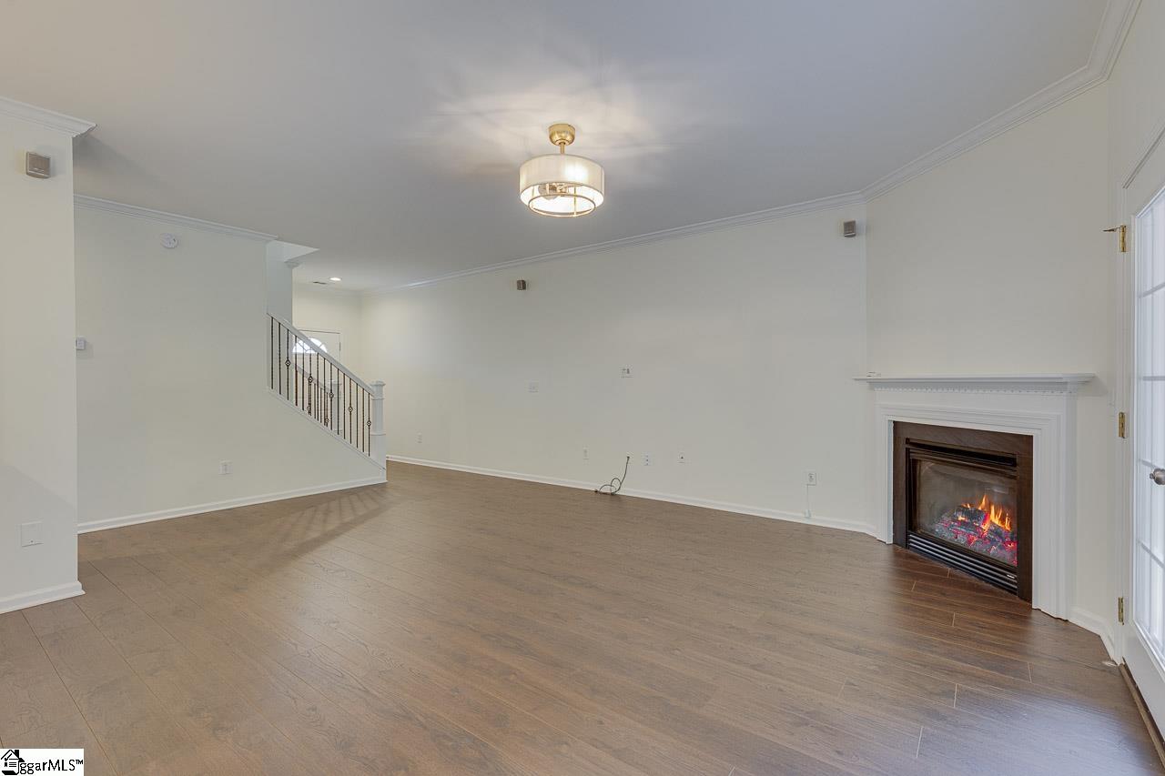 127 Ledgewood Way Property Photo 12