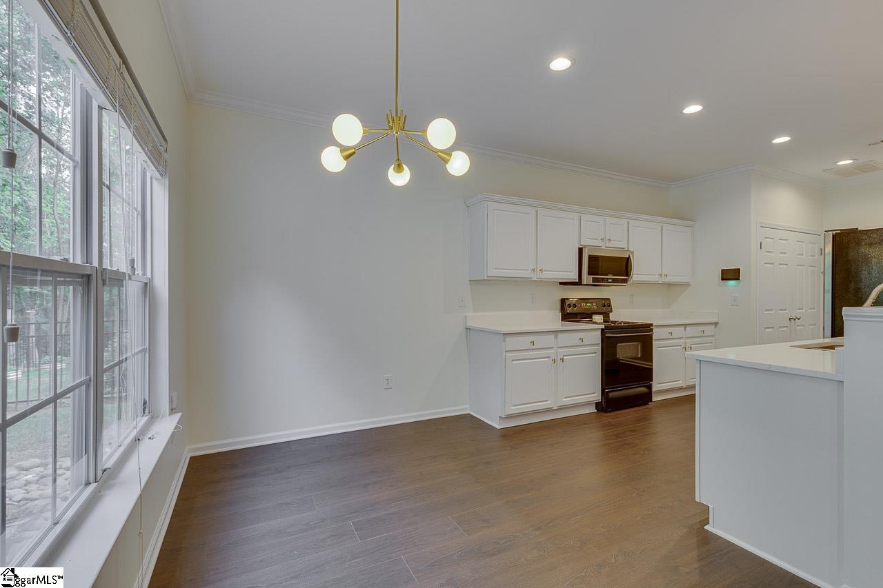 127 Ledgewood Way Property Photo 13