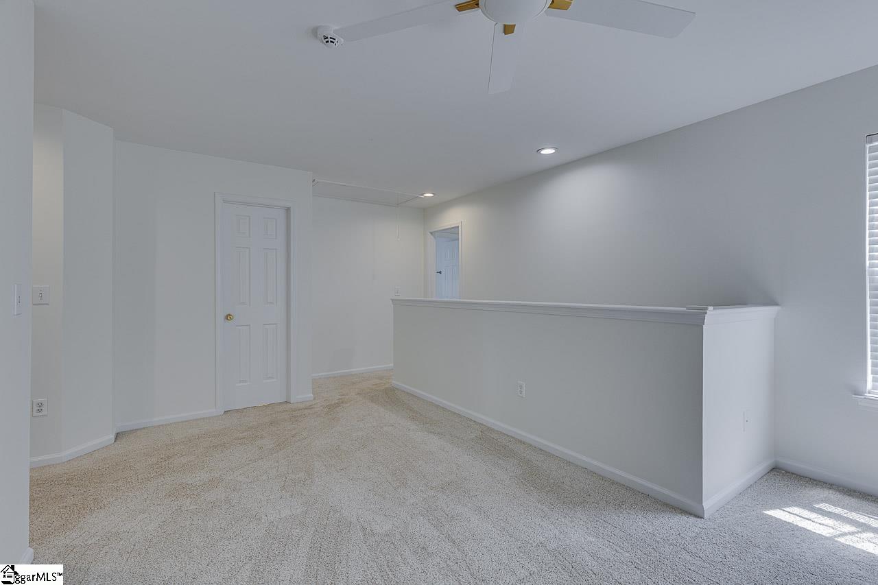 127 Ledgewood Way Property Photo 27