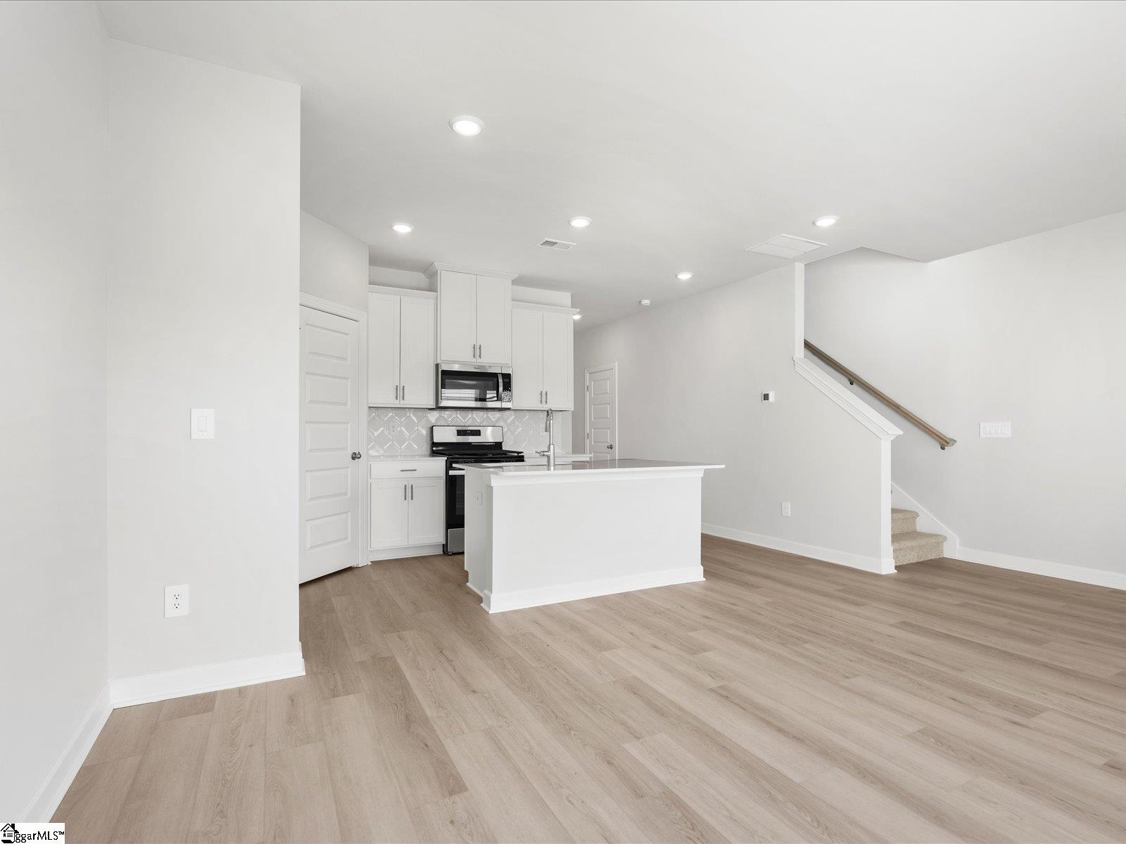 215 Cupid Court Property Photo 4