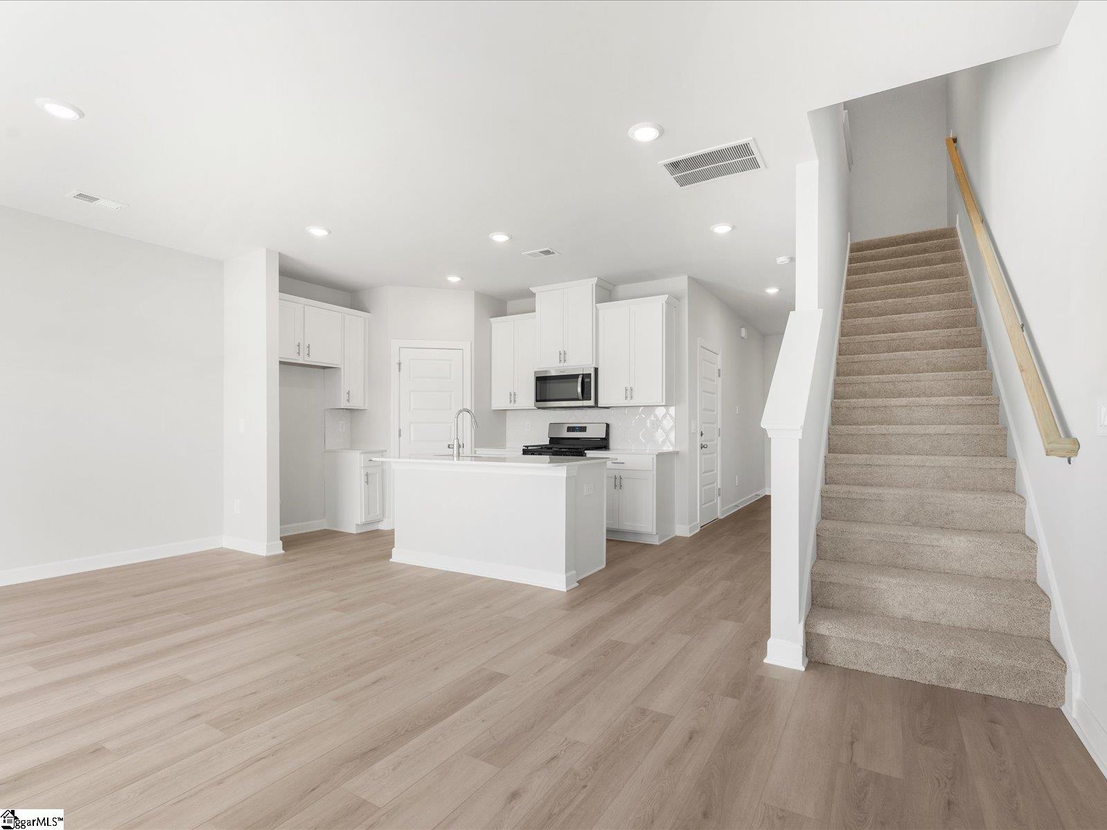 215 Cupid Court Property Photo 5