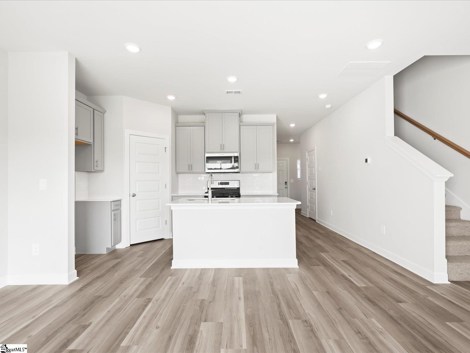213 Cupid Court Property Photo 5