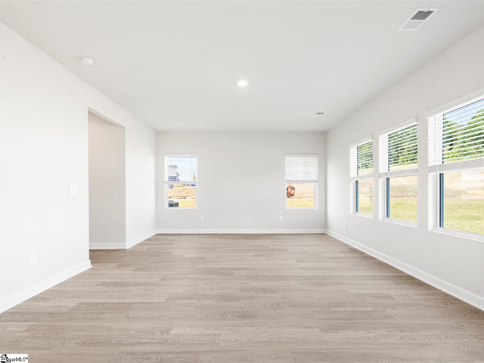 520 Cozy Bluff Road Property Photo 7