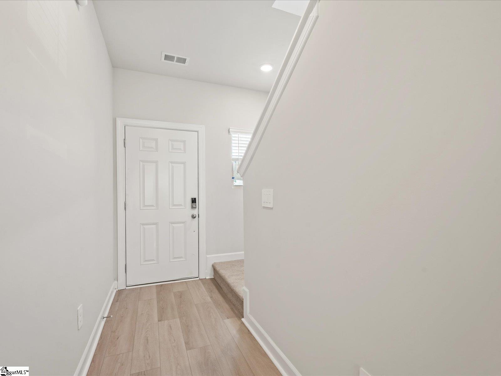 813 Landward Court Property Photo 2