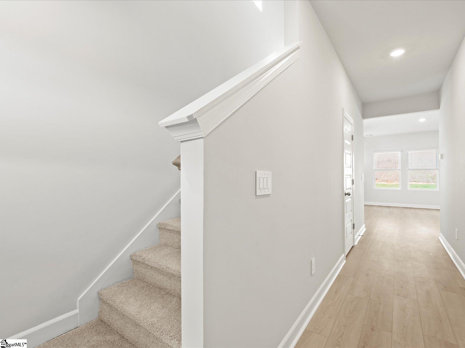 813 Landward Court Property Photo 3