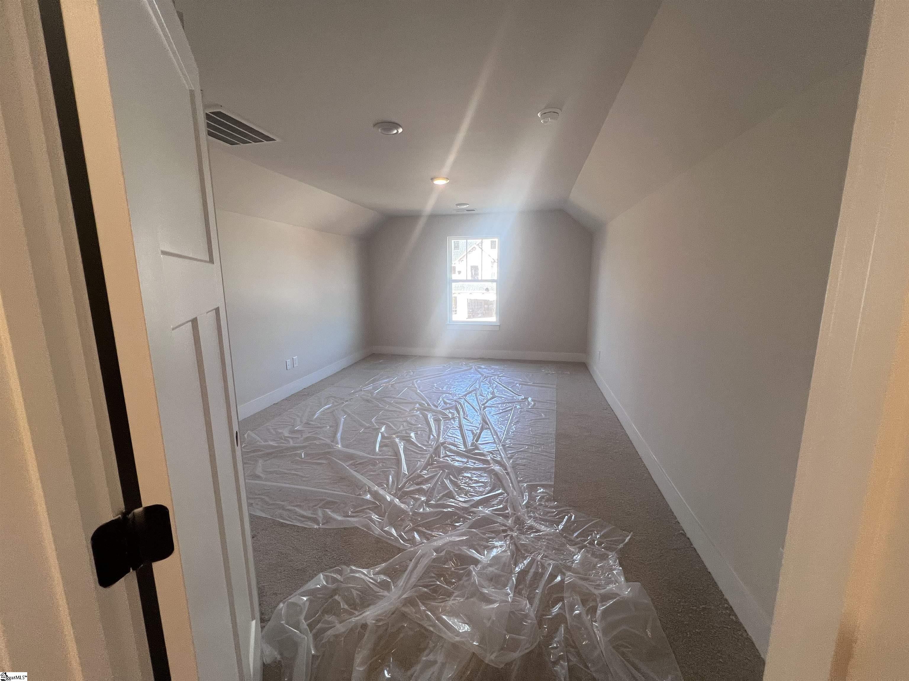 133 Beaverdam Creek Drive Property Photo 12