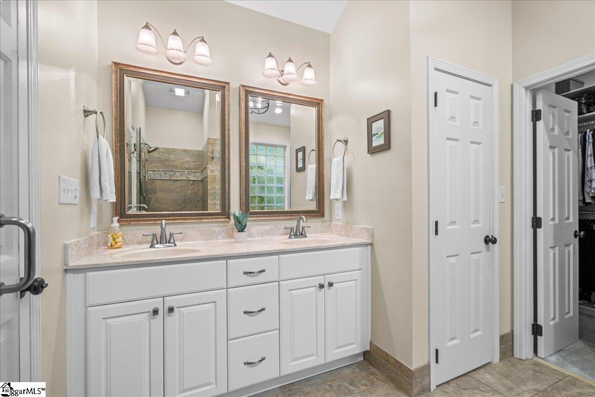 110 Woodranch Lane Property Photo 15
