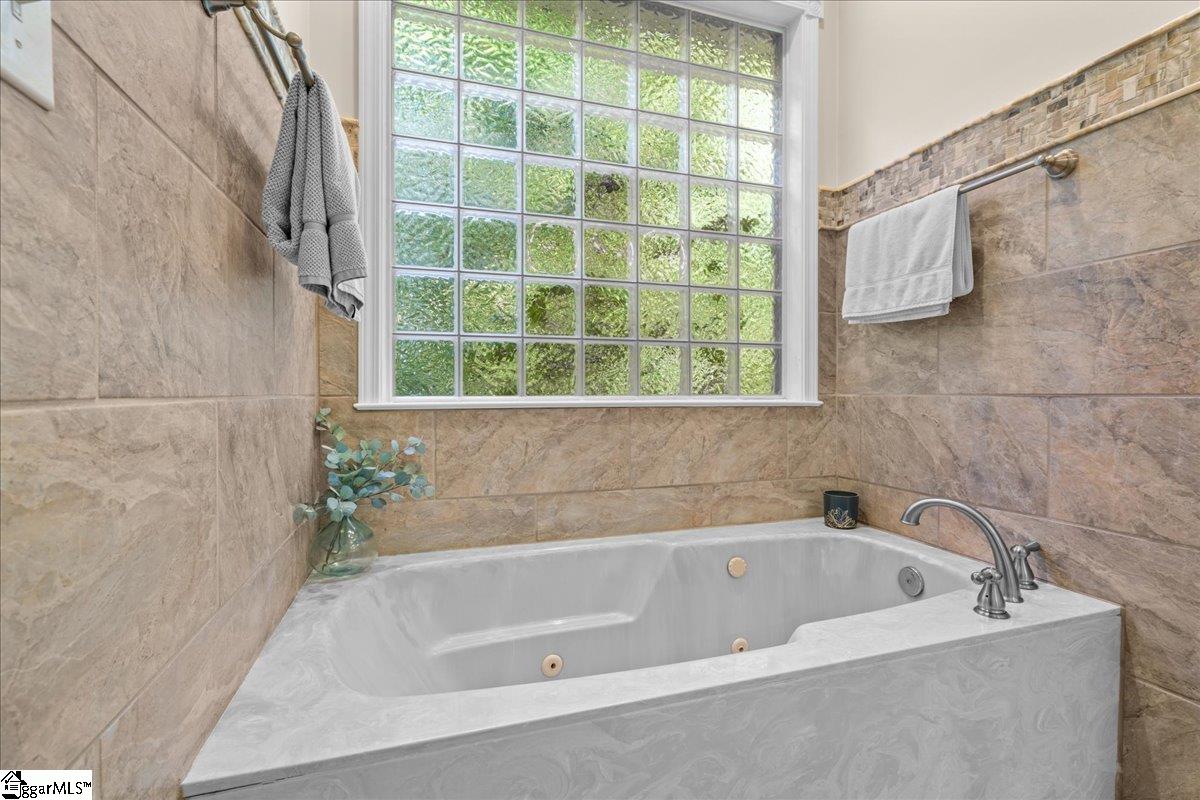 110 Woodranch Lane Property Photo 16
