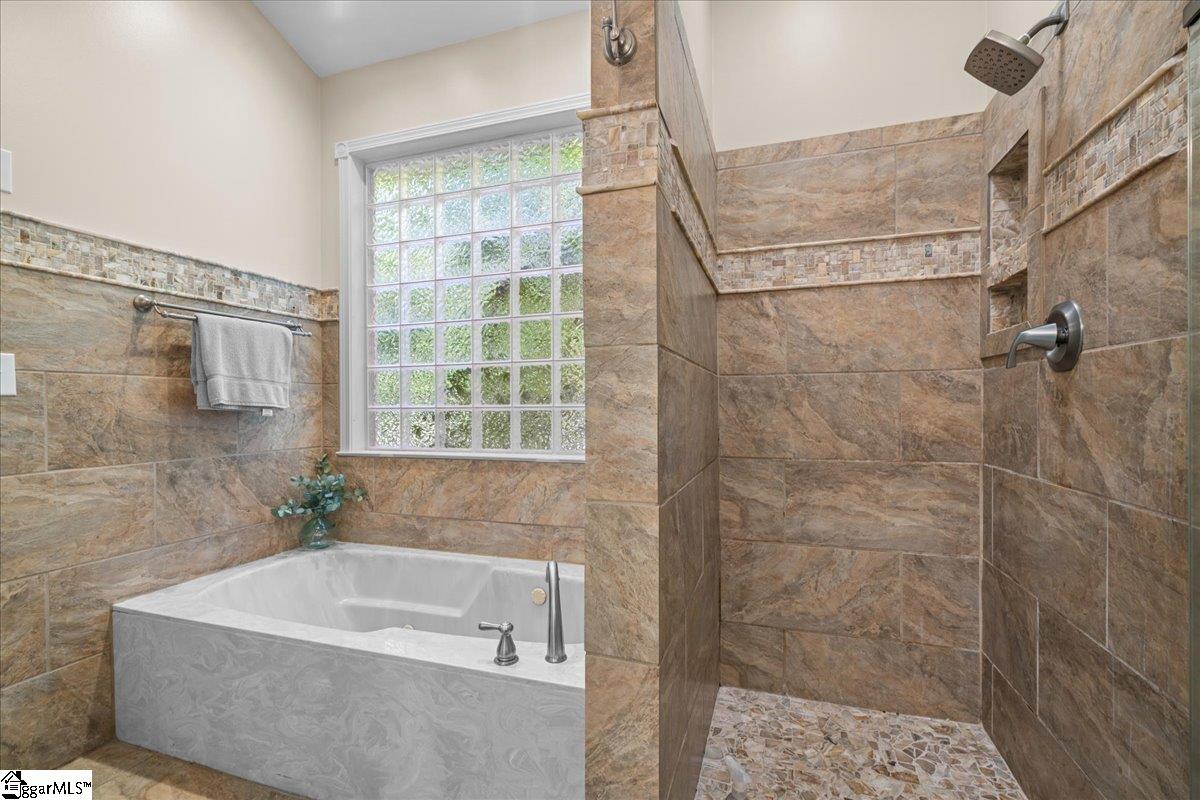 110 Woodranch Lane Property Photo 17