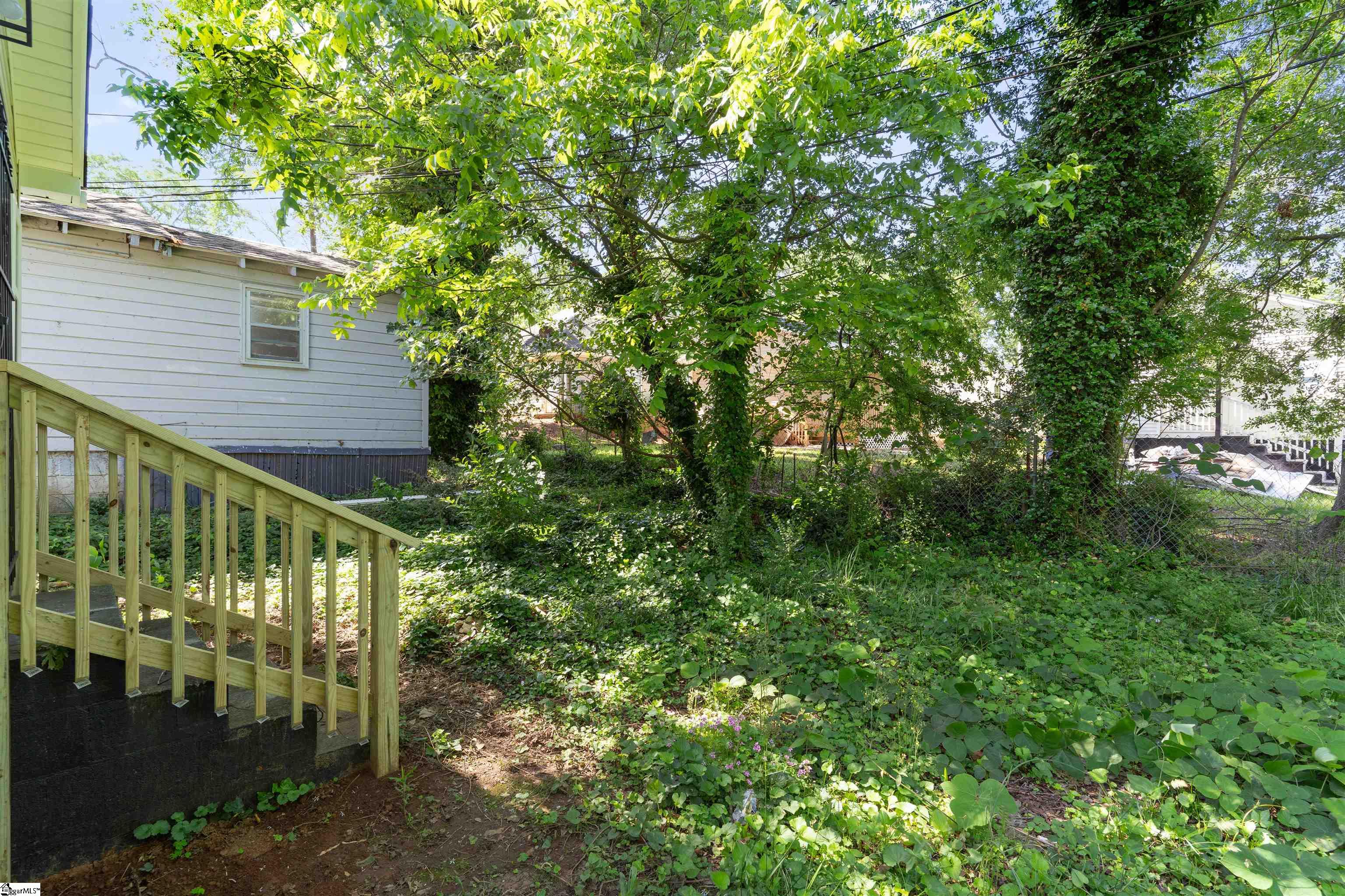 128 Owens Street Property Photo 16