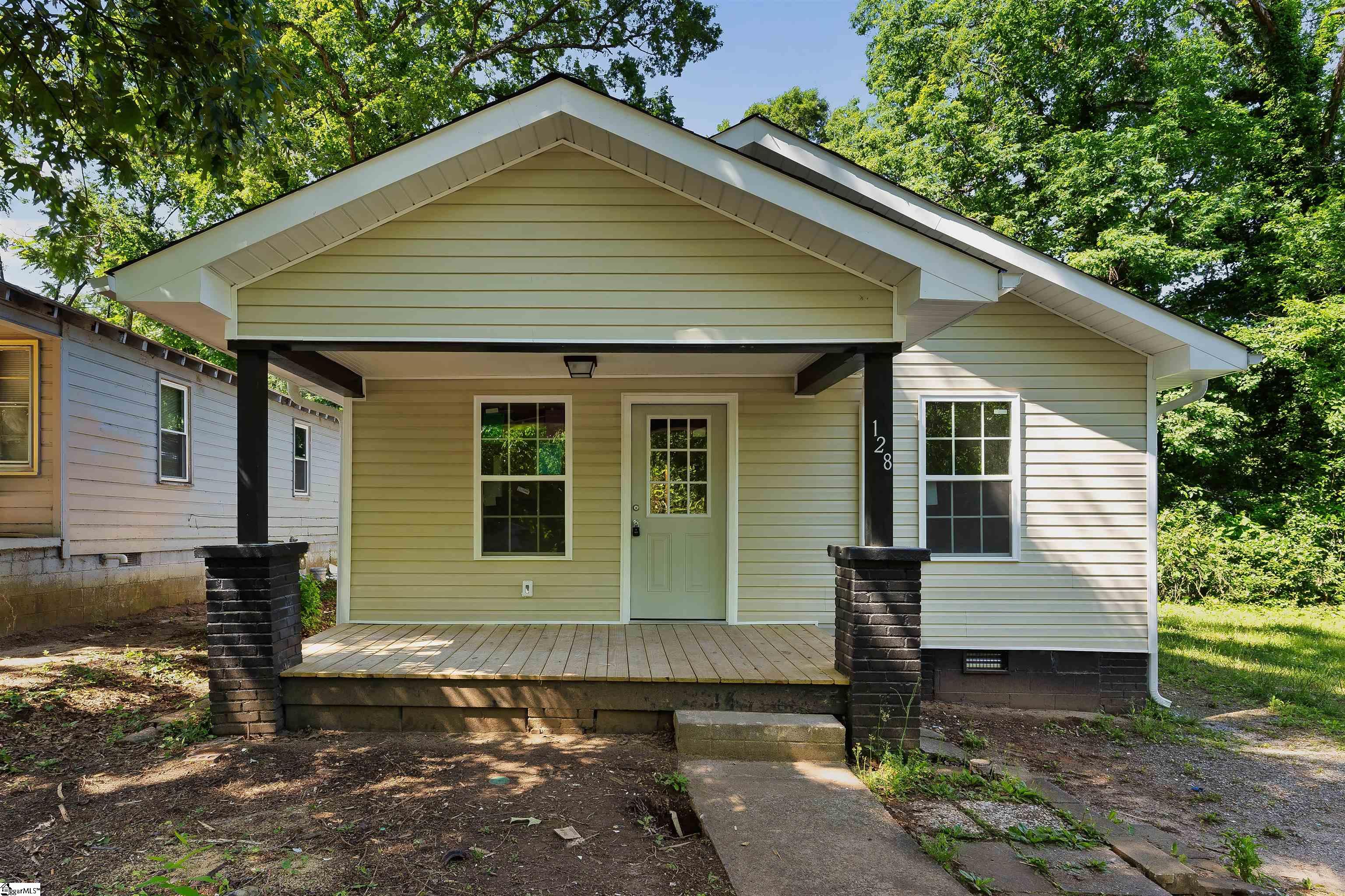 128 Owens Street Property Photo 17