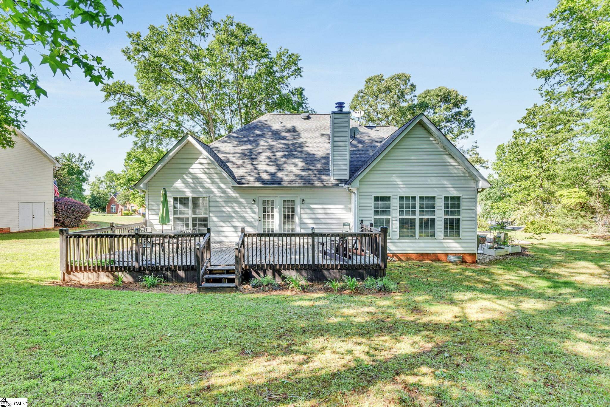114 Moorhaven Drive Property Photo 32