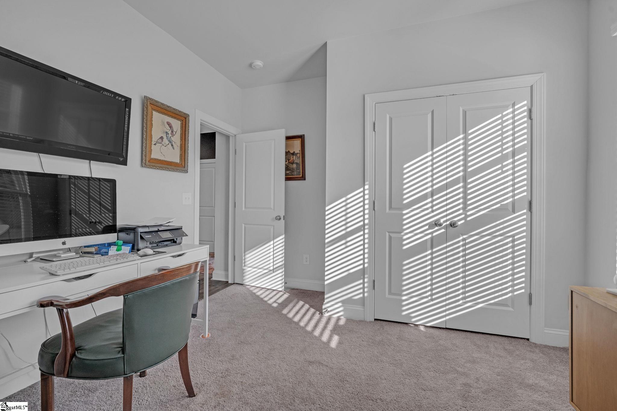 925 Maple Grove Way Property Photo 20