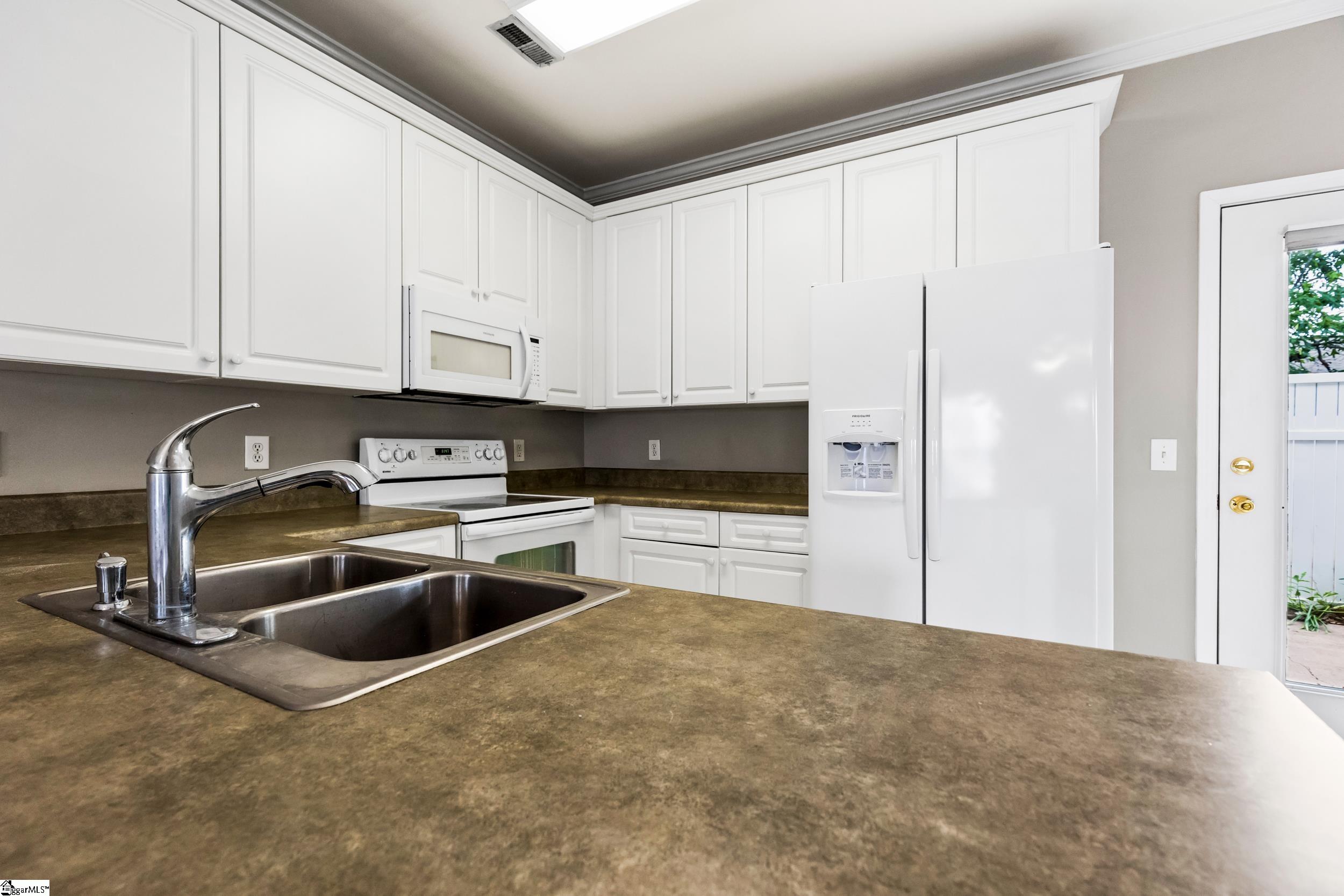 46 Ridgestone Circle Property Photo 13