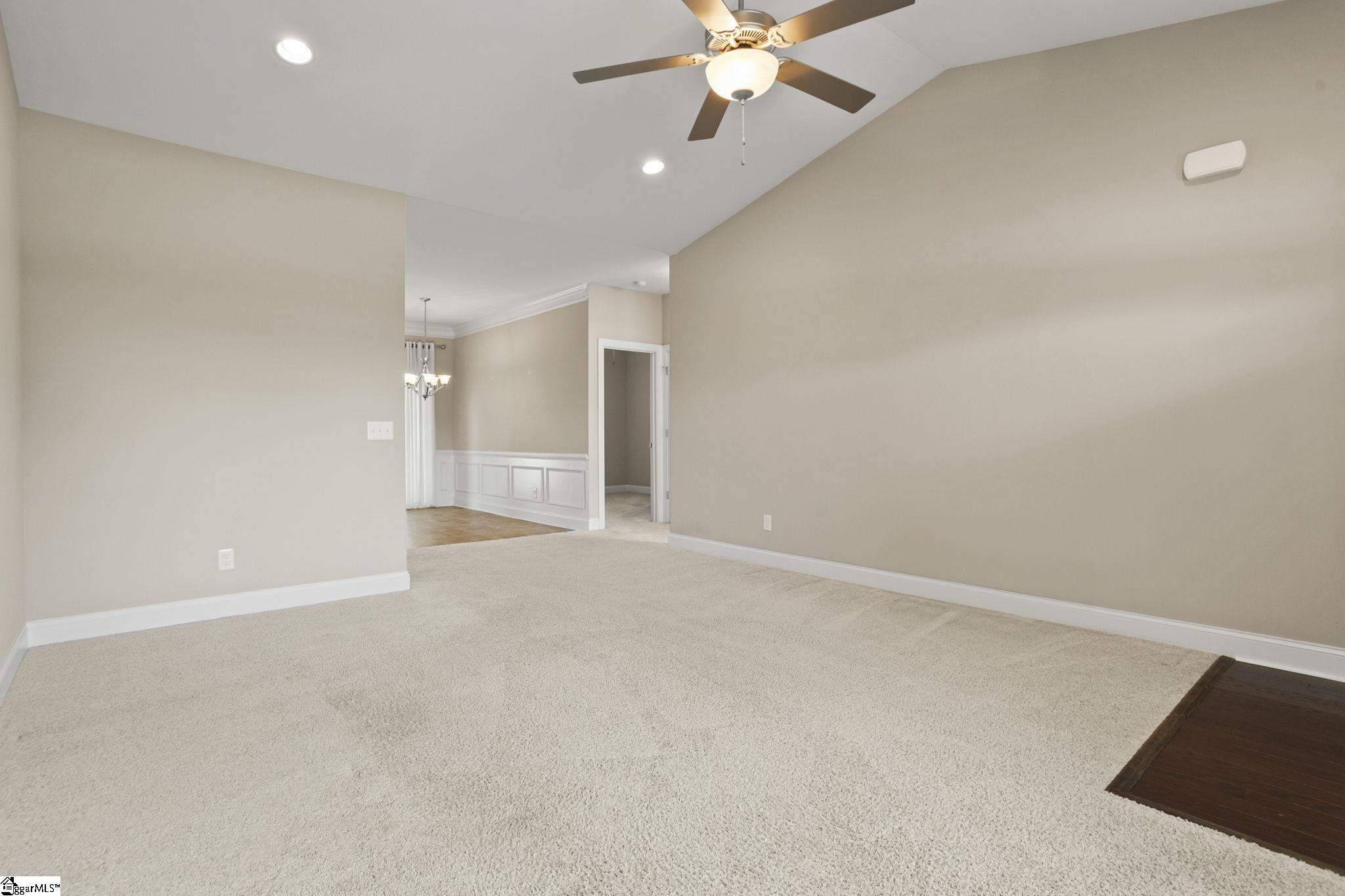 119 Alberta Circle Property Photo 4