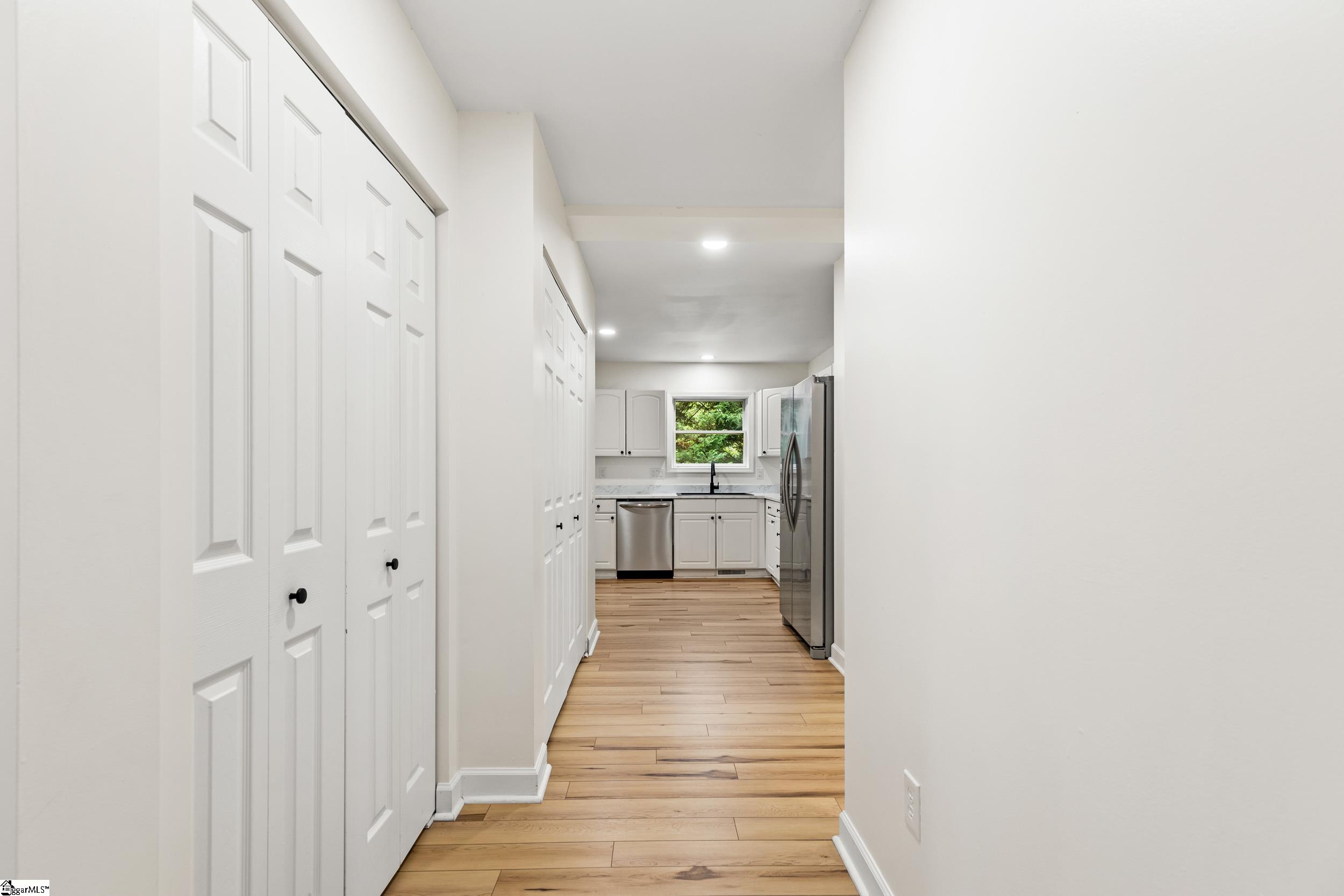 421 Wood Road Property Photo 6