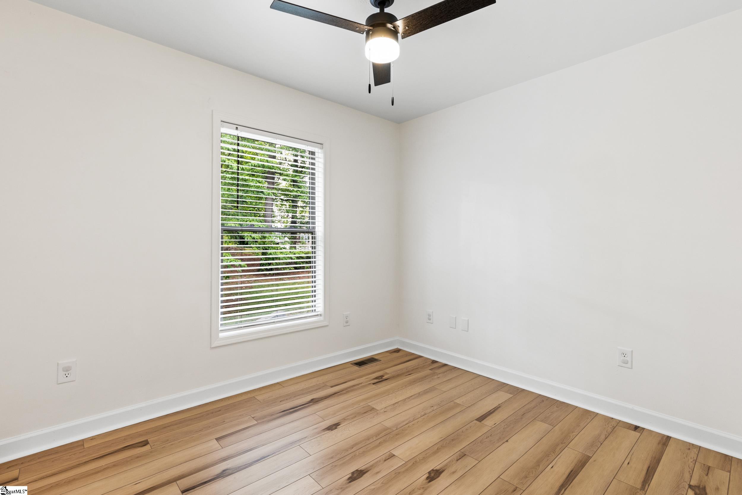 421 Wood Road Property Photo 16