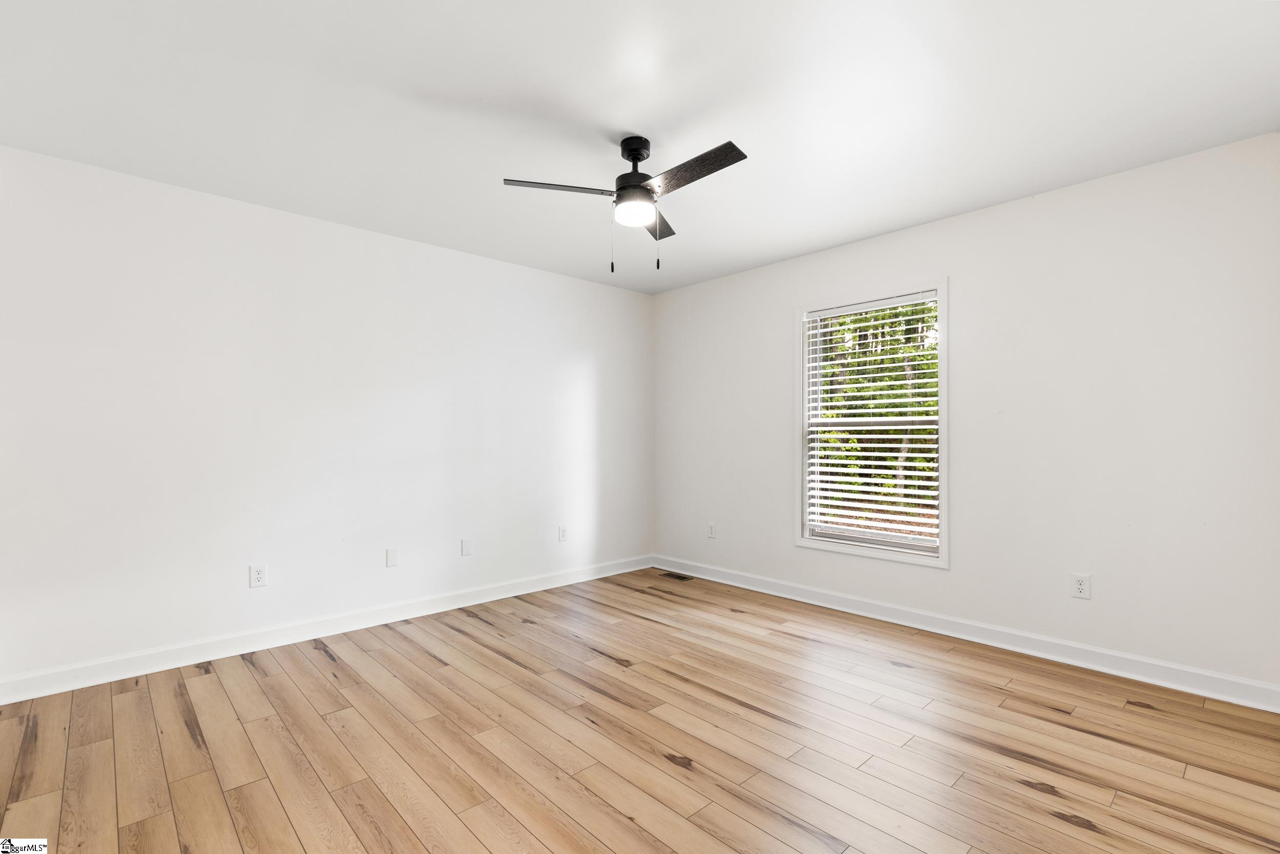 421 Wood Road Property Photo 18