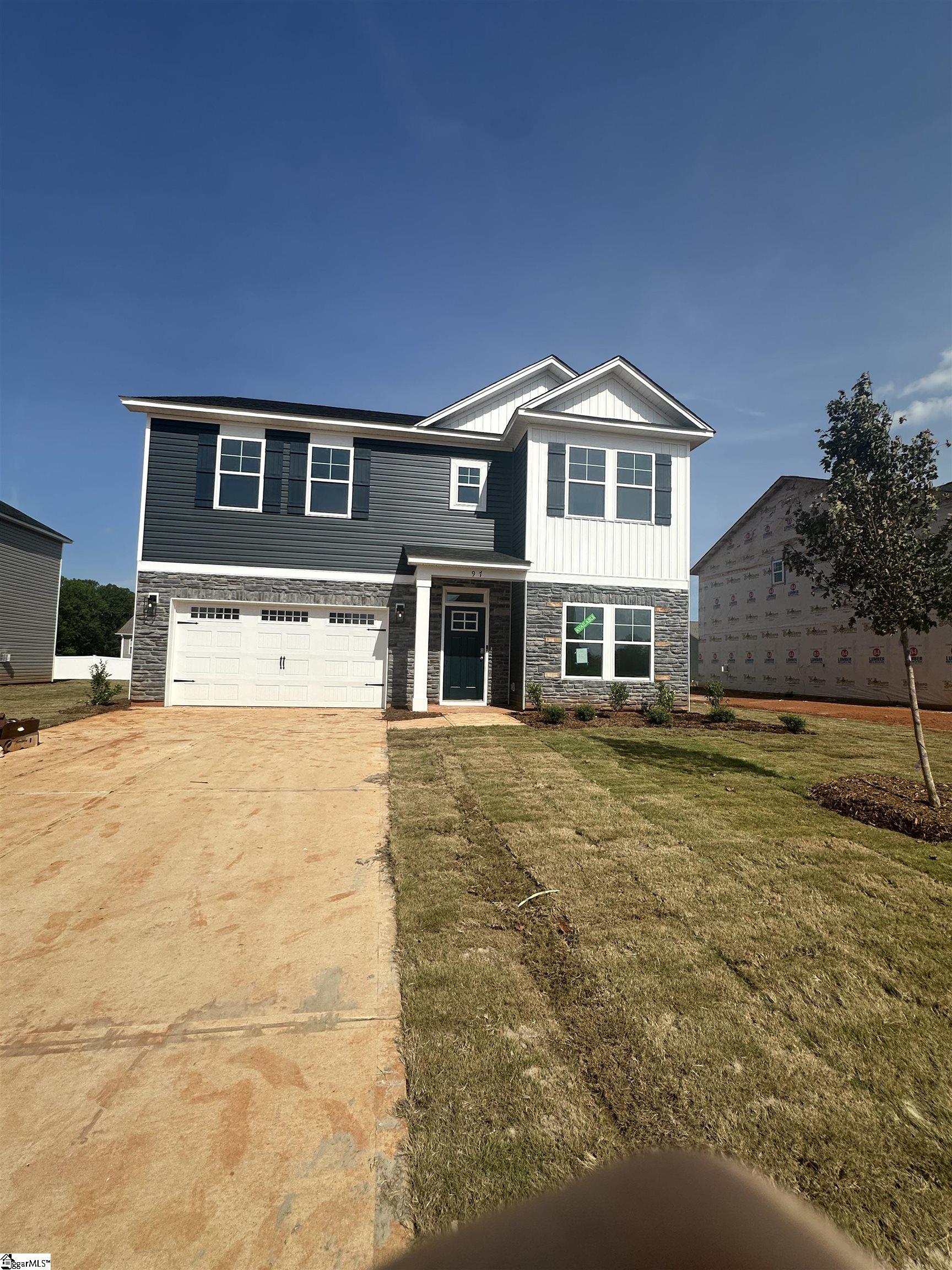 907 Gibbons Street Property Photo 2