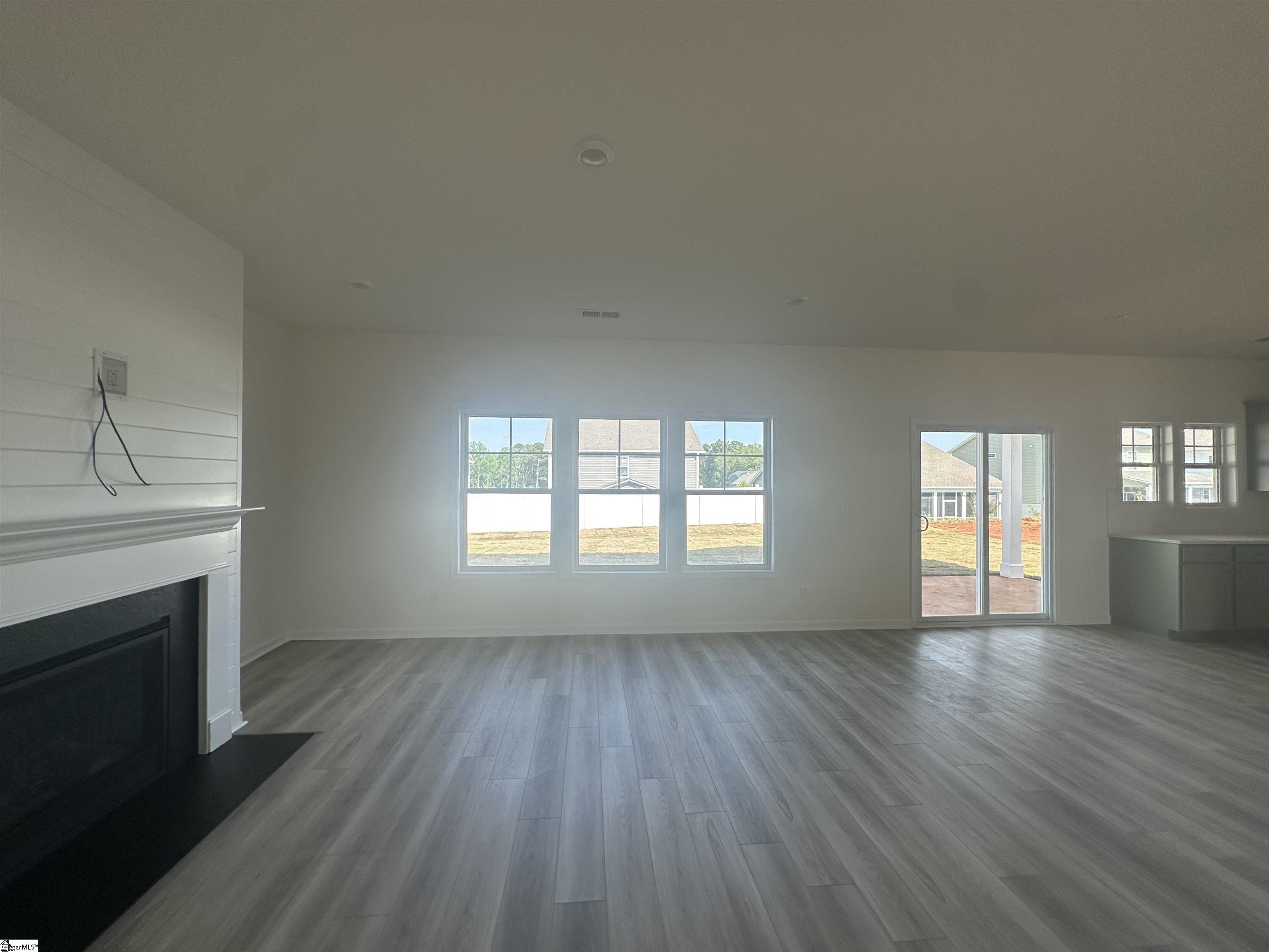 907 Gibbons Street Property Photo 15