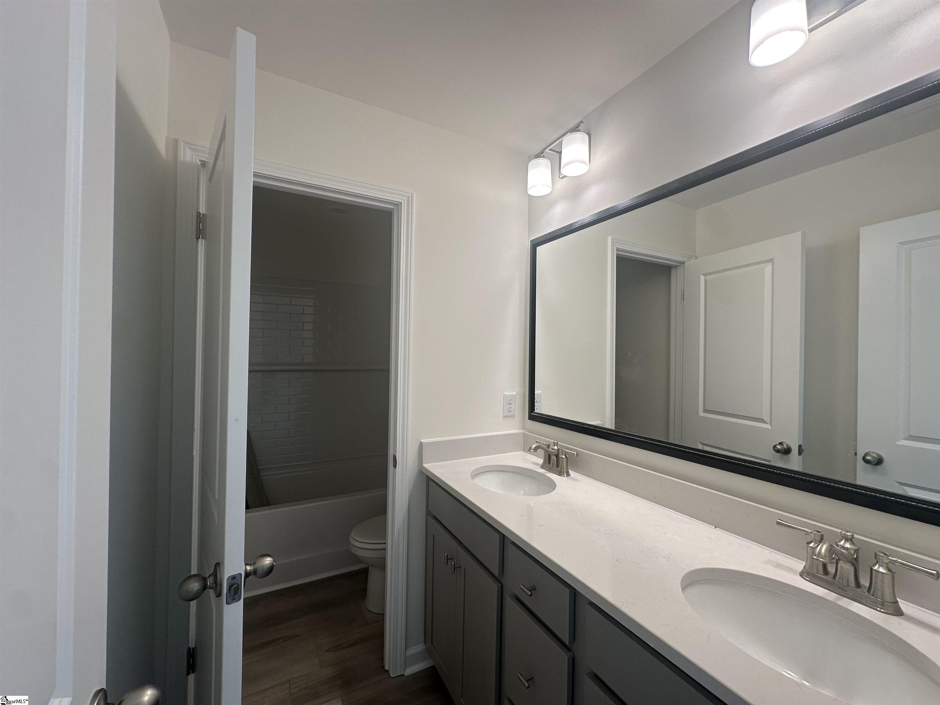 907 Gibbons Street Property Photo 29