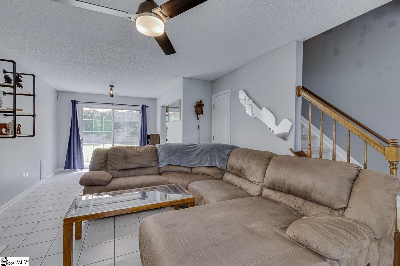 221 Twin Falls Drive Property Photo 8
