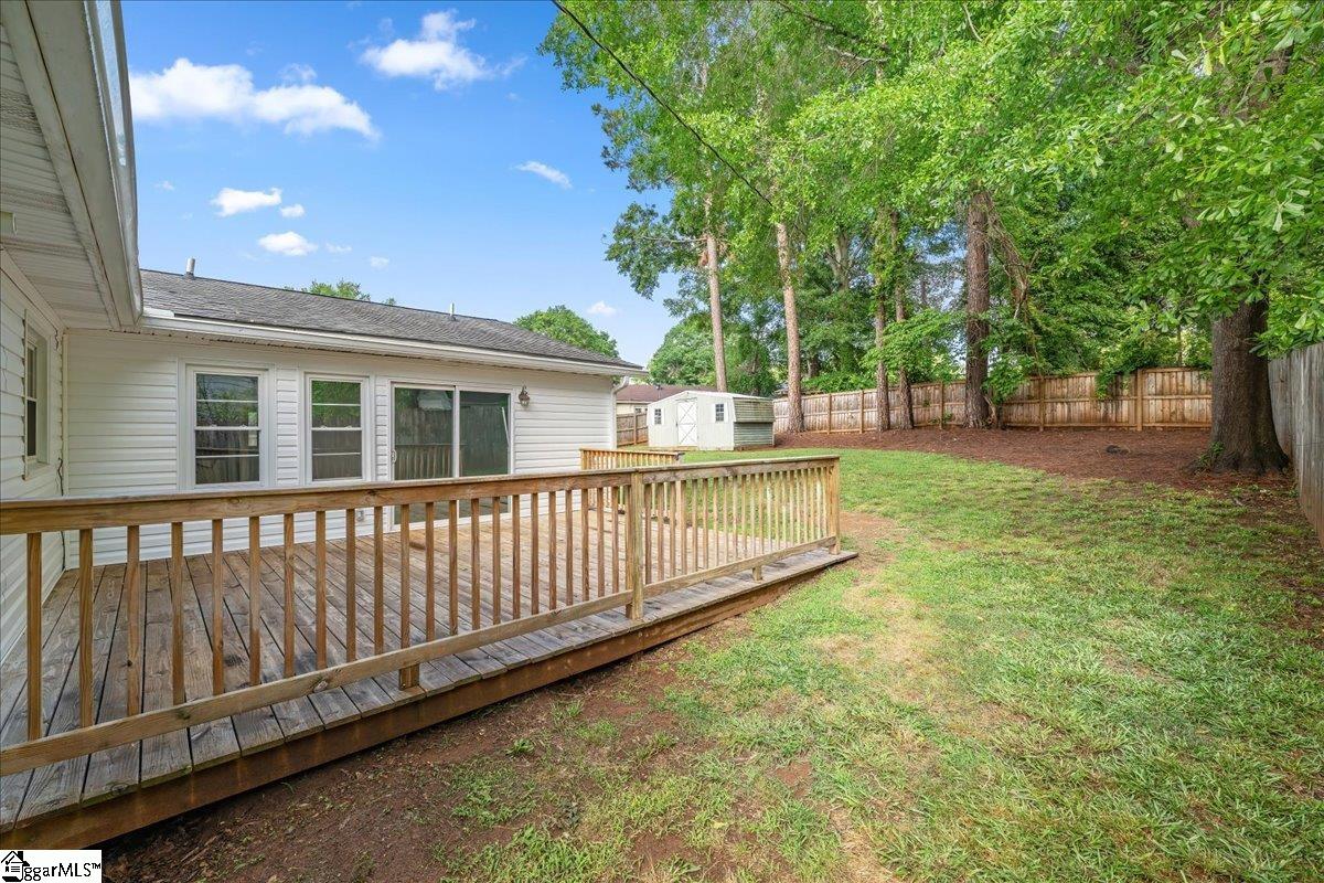 222 Woodview Avenue Property Photo 40
