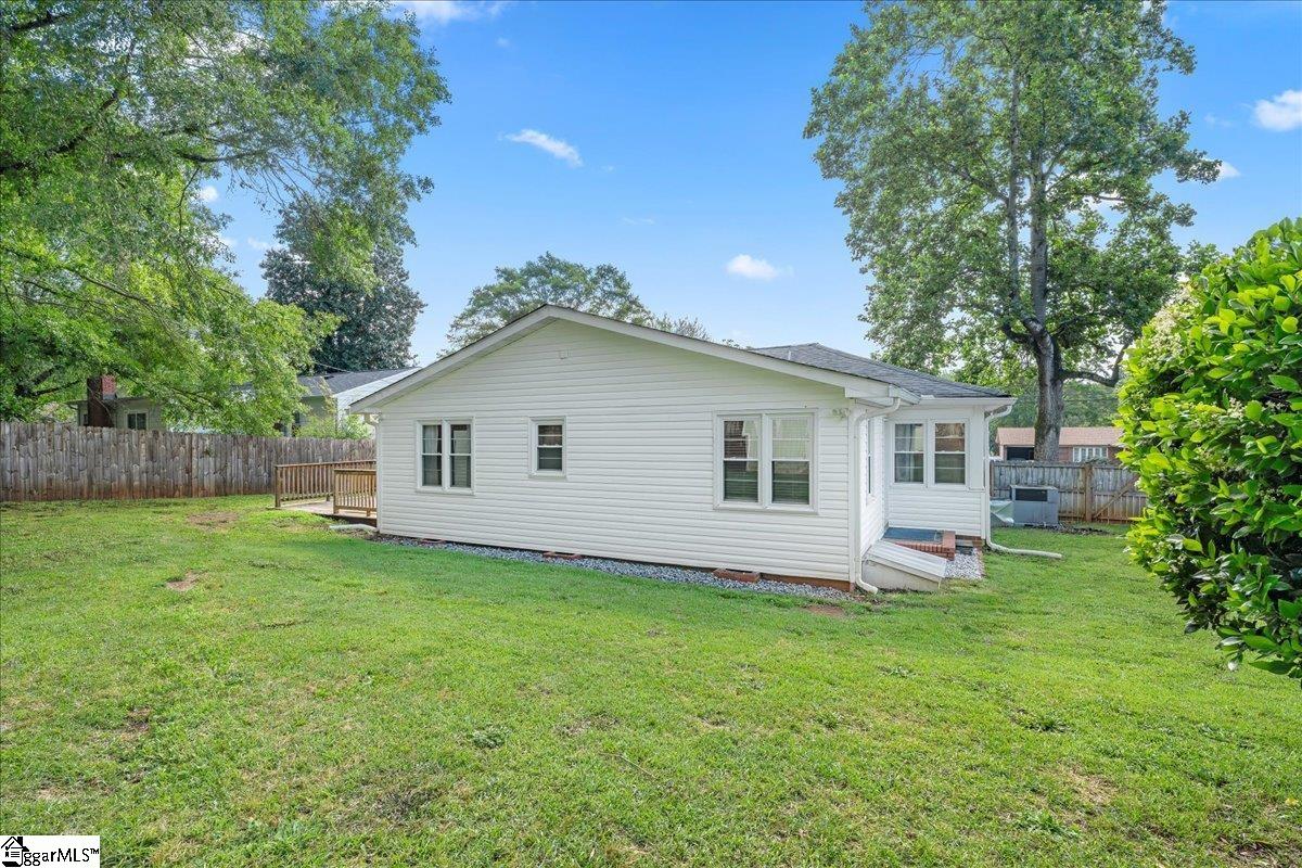 222 Woodview Avenue Property Photo 42